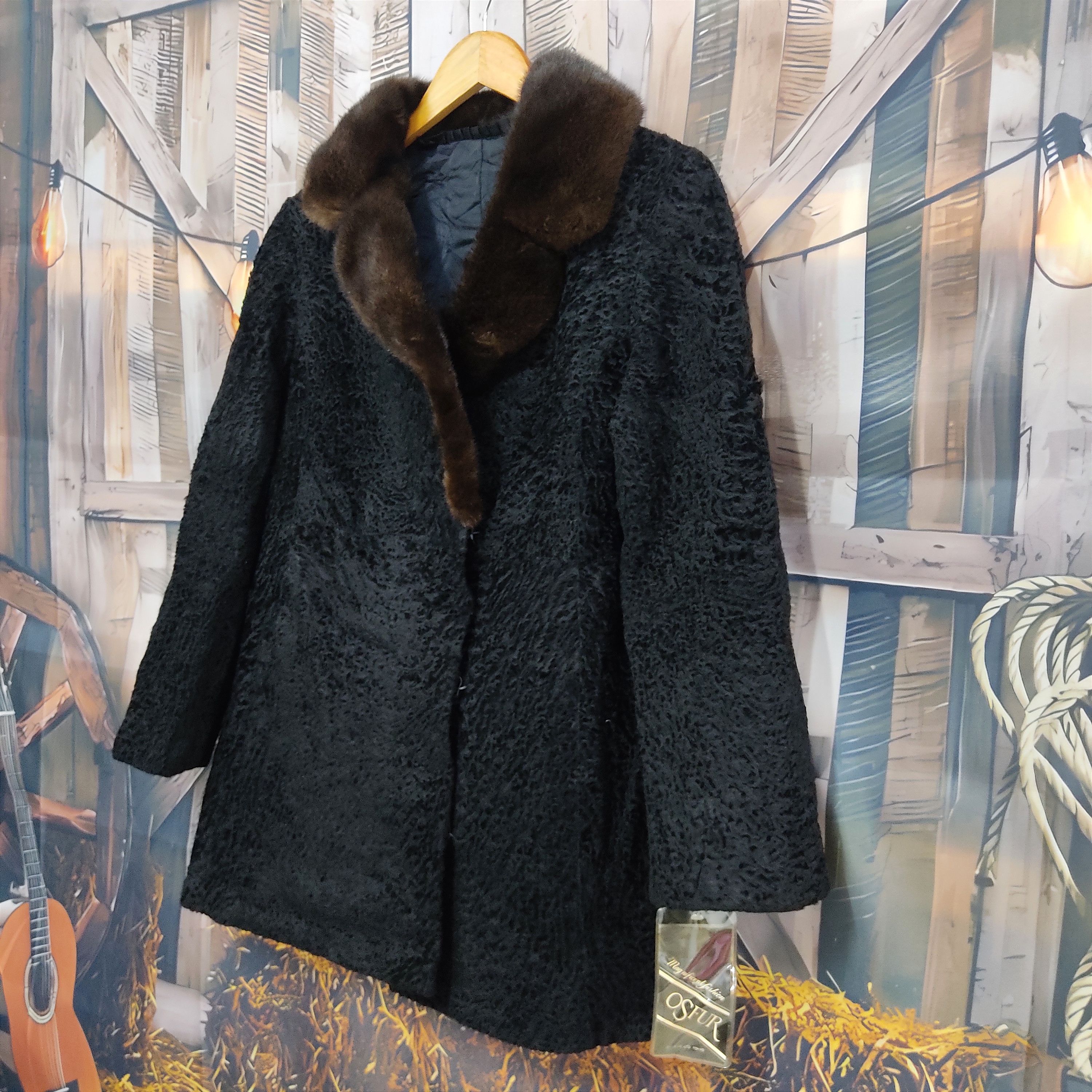 Japanese Brand OSFUR TOKYO Black Persian Lamb Coat with Mink Fur Size M / US 6-8 / IT 42-44 - 3 Thumbnail