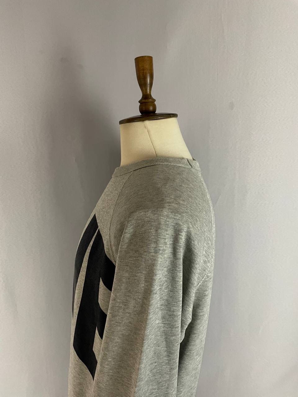 Acne Studios Acne Studios LOVE Crewneck Sweatshirt Grey Size US L / EU 52-54 / 3 - 5 Thumbnail