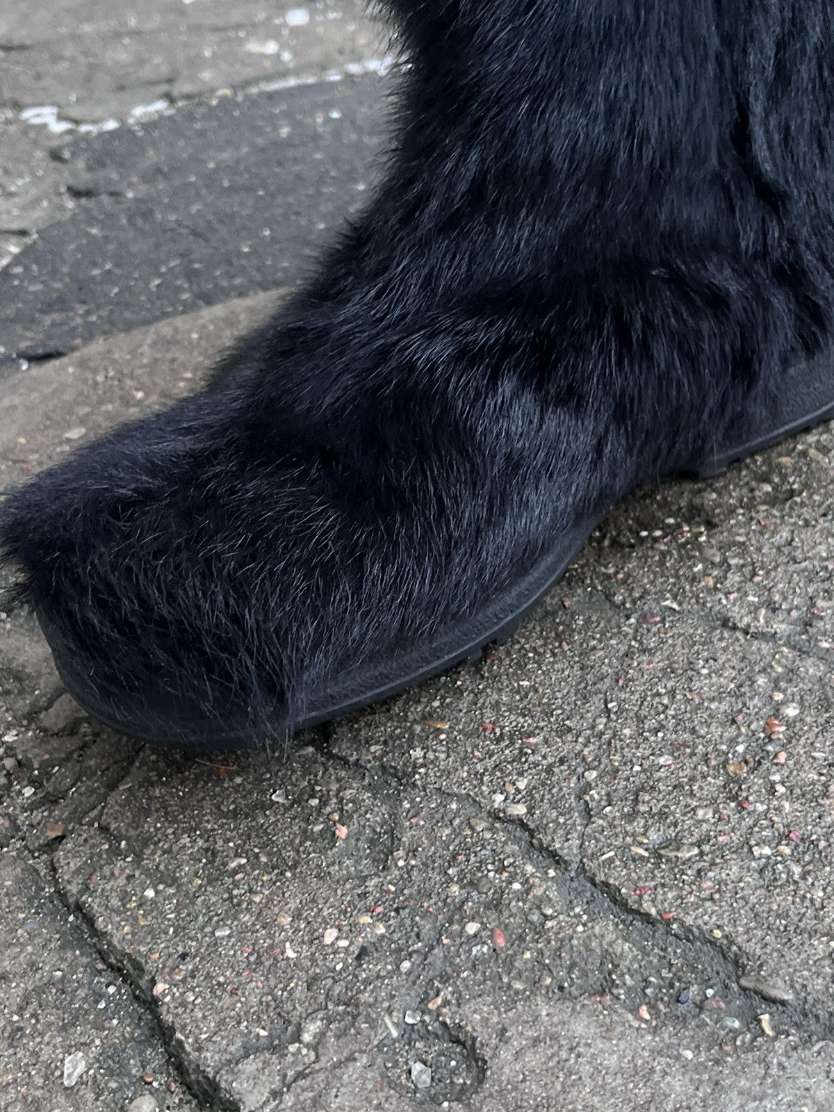 Gucci Tom Ford AW98 Goat Fur Boots Avantgarde shoes