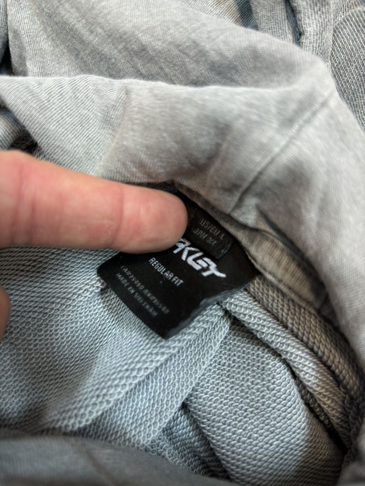 Oakley × Vintage Crazy Y2K Oakley Essential Spellout Hoodie Rare 90s y2k rare Size US L / EU 52-54 / 3 - 5 Thumbnail