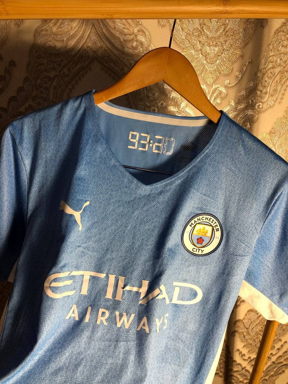 Puma VINTAGE PUMA FC MANCHESTER CITY ENGLAND SOCCER JERSEY RETRO Size US L / EU 52-54 / 3 - 7 Thumbnail