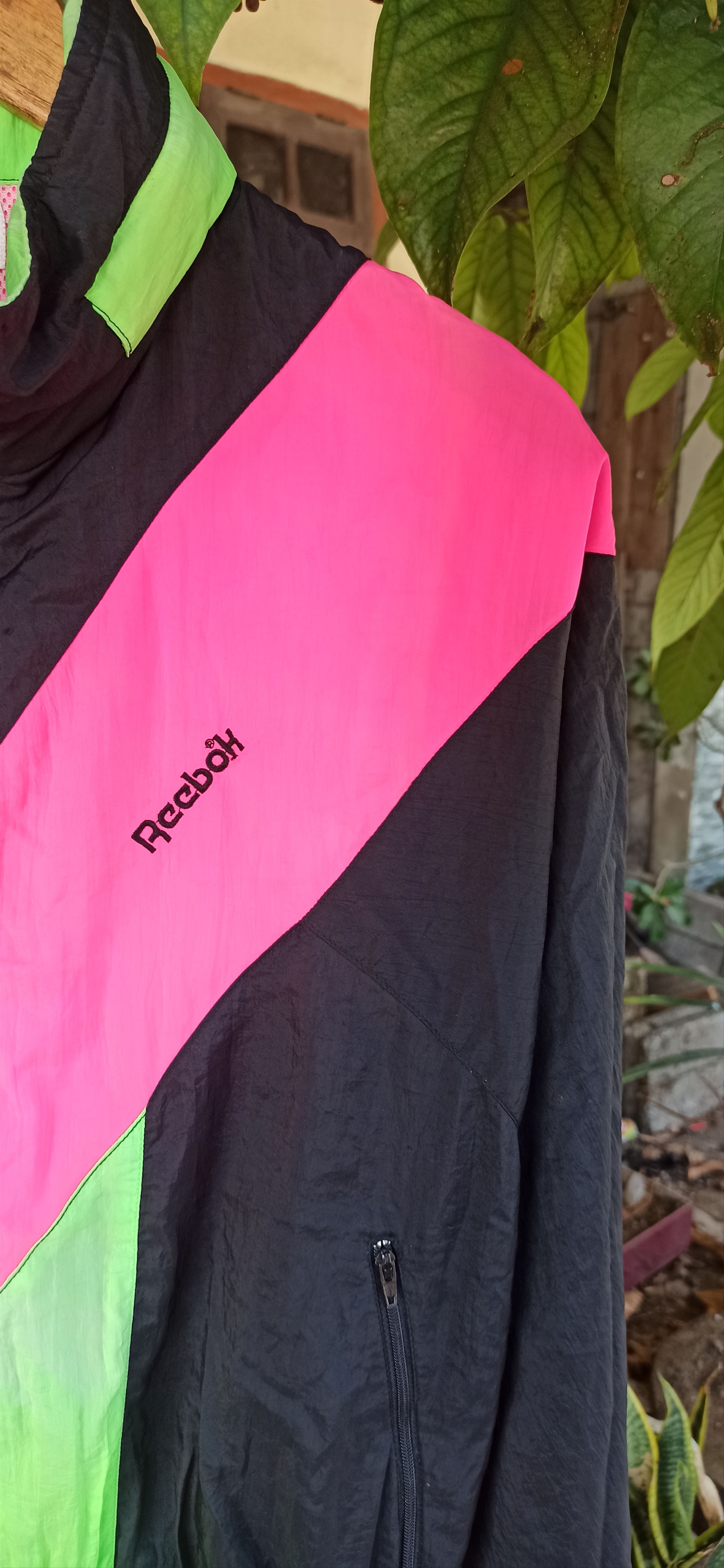 Reebok × Vintage Vintage Neon Accent Reebok Windbraker Size US XL / EU 56 / 4 - 4 Thumbnail