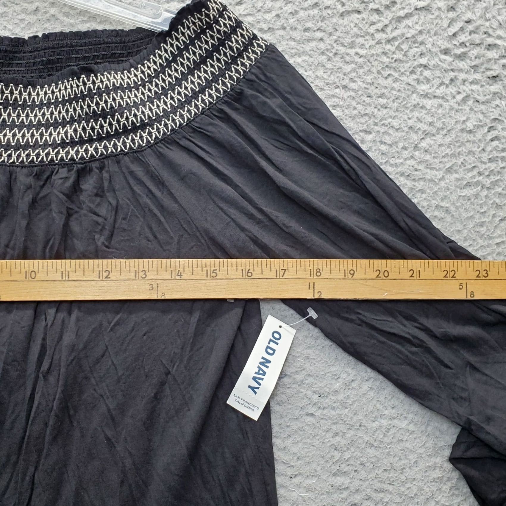 Old Navy Old Navy Blouse Womens Medium Black Viscose Long Sleeve Off The Shoulder Shirt Size M / US 6-8 / IT 42-44 - 5 Thumbnail