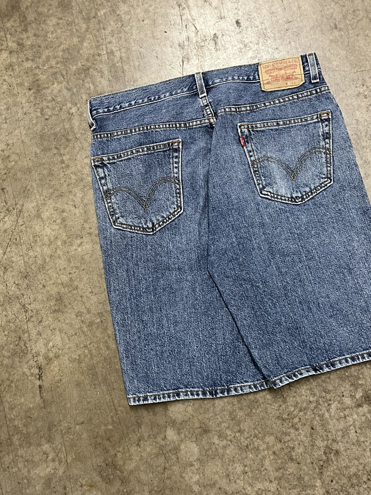 Levi's Levi’s vintage jorts baggy fit streetwear hype 90s skater Size US 34 / EU 50 - 2 Thumbnail