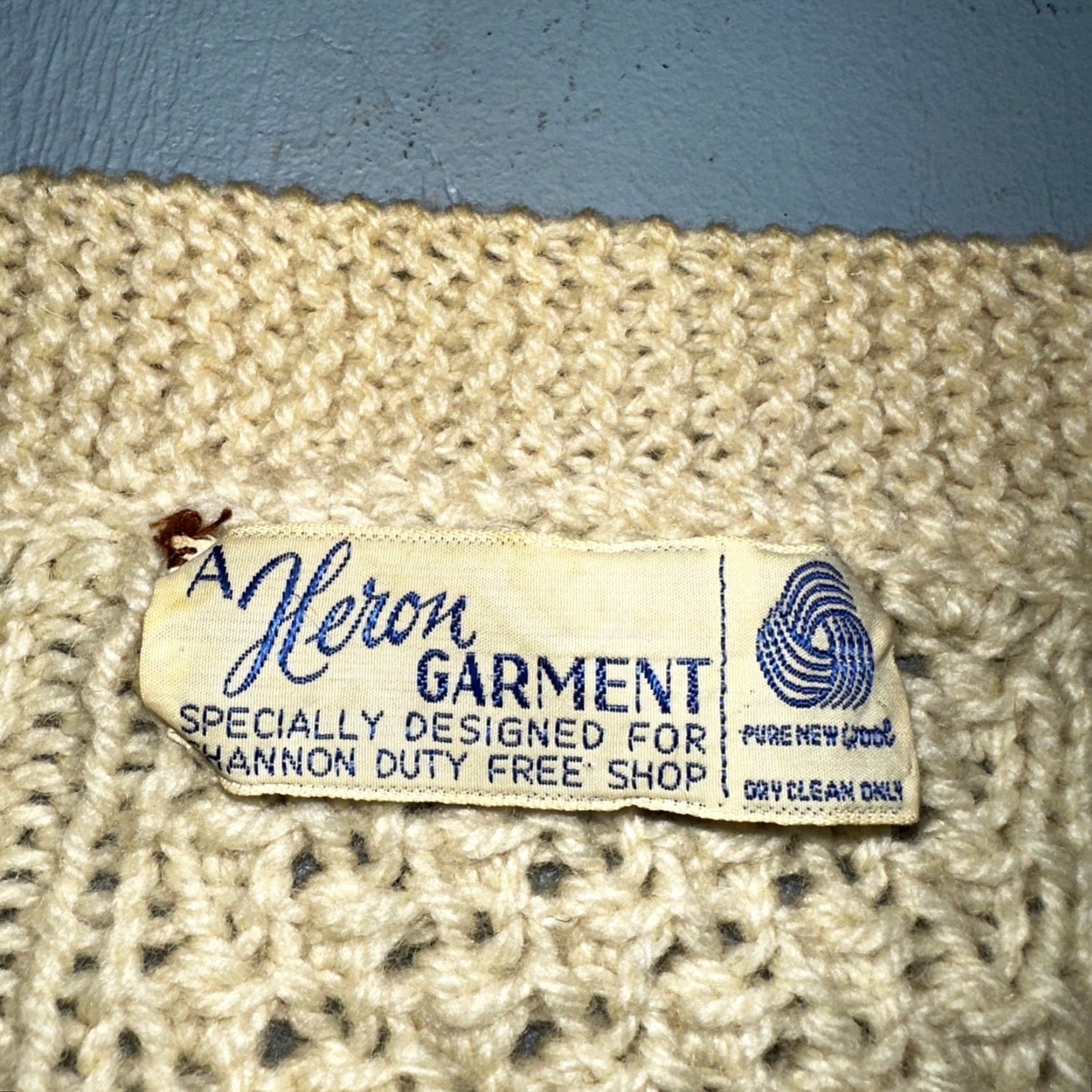 Vintage VINTAGE Heron Garment Sweater Cardigan 1970s Thick Ivory Pure Wool Cabled Knit Mens L Ivory 70s Men Wool Cardigan 1970s Size US L / EU 52-54 / 3 - 3 Thumbnail