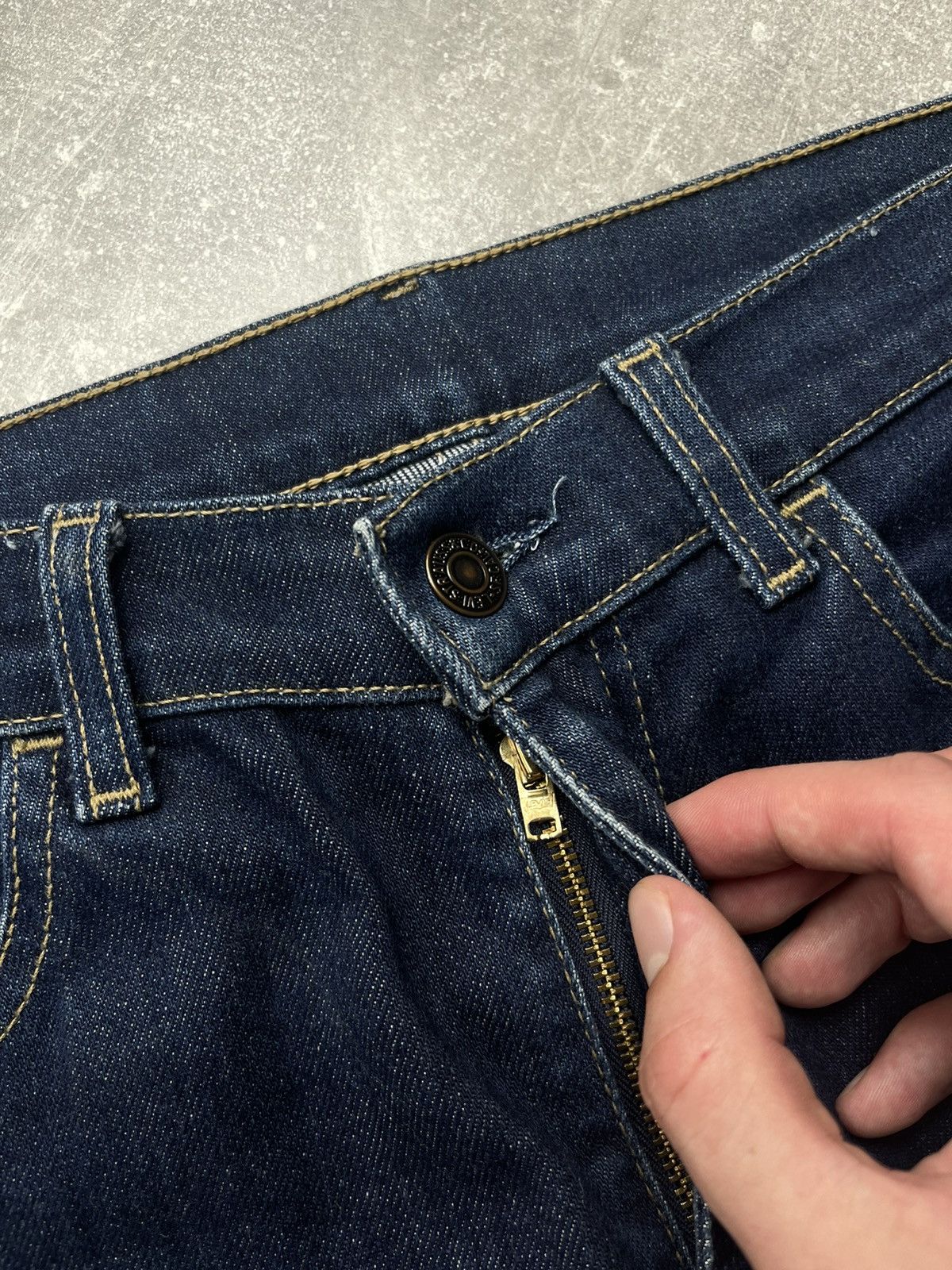 Levi's × Vintage Levi's 525 Bootcut Denim Y2K Vintage Jeans Levi Straus Size 30" / US 8 / IT 44 - 9 Thumbnail