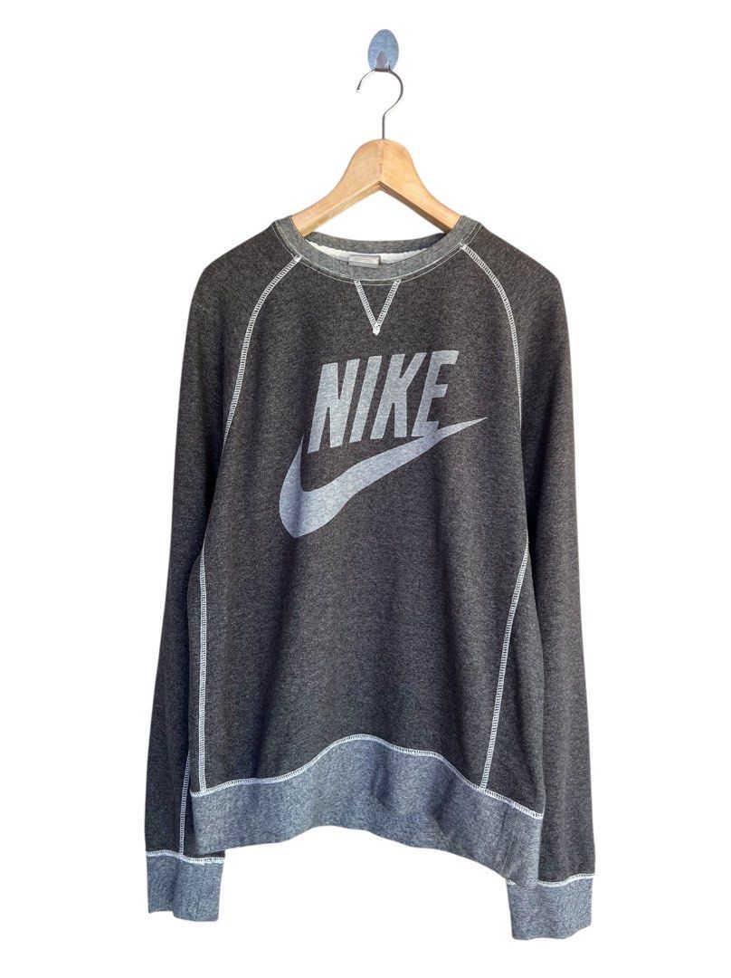 Nike Spell Out Sweatshirt