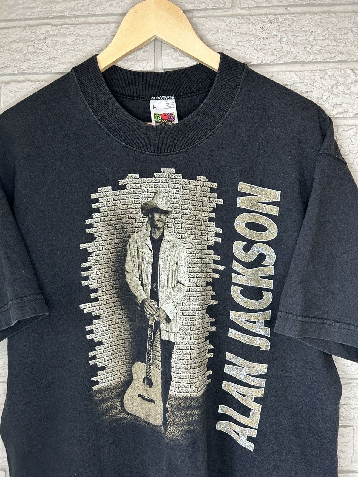 Band Tees × Vintage Vintage 90s Alan Jackson Faded Country Music Tee Shirt Size US L / EU 52-54 / 3 - 2 Thumbnail