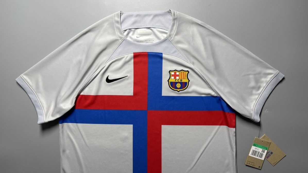 Nike × Vintage BARCELONA NIKE 2022/2023 FOOTBALL THIRD JERSEY #5 BUSQUETS Size US XL / EU 56 / 4 - 3 Thumbnail