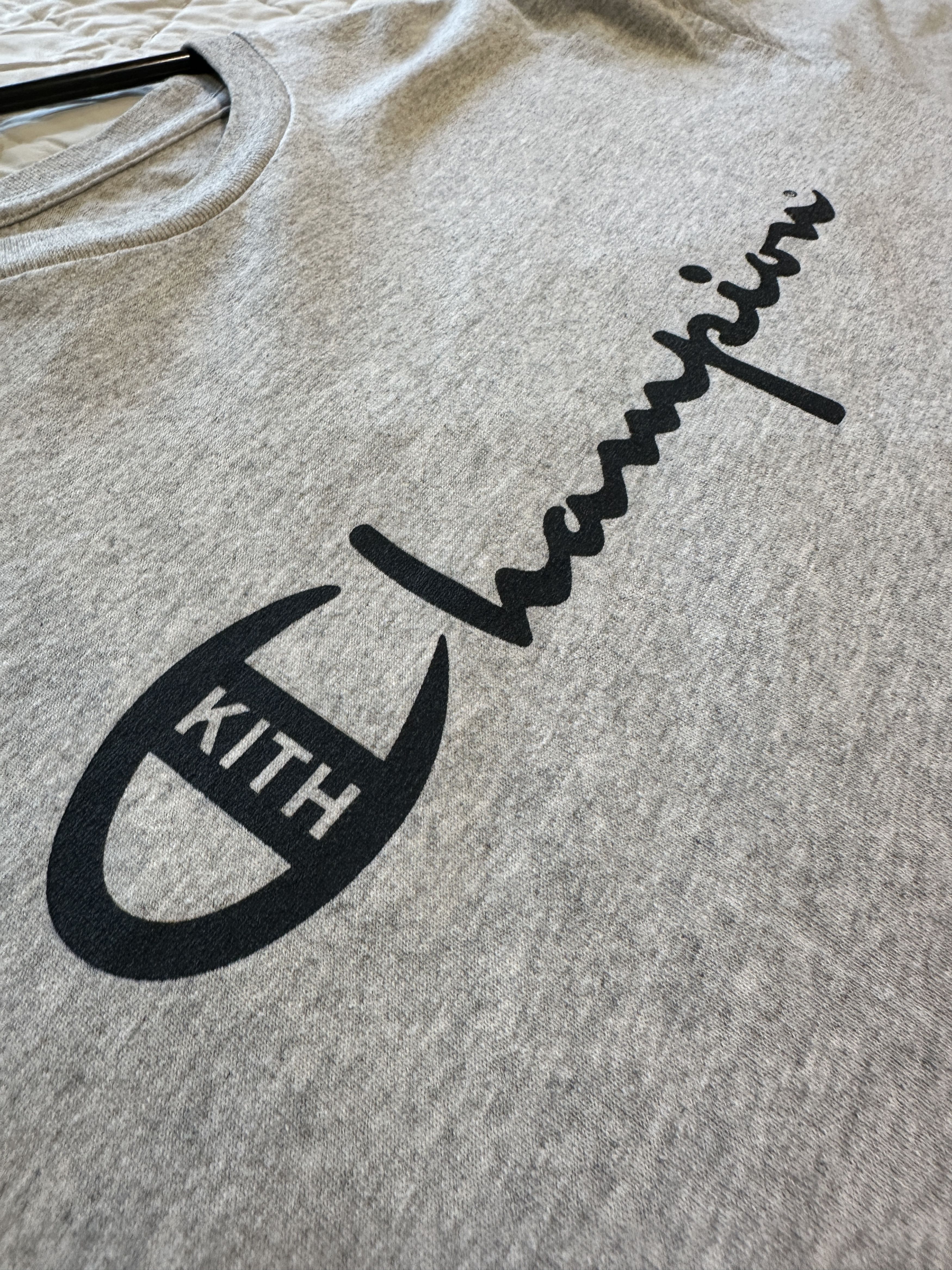 Champion × Kith Kith x Champion Script Logo Tee (Grey, Size S) Size US S / EU 44-46 / 1 - 3 Thumbnail