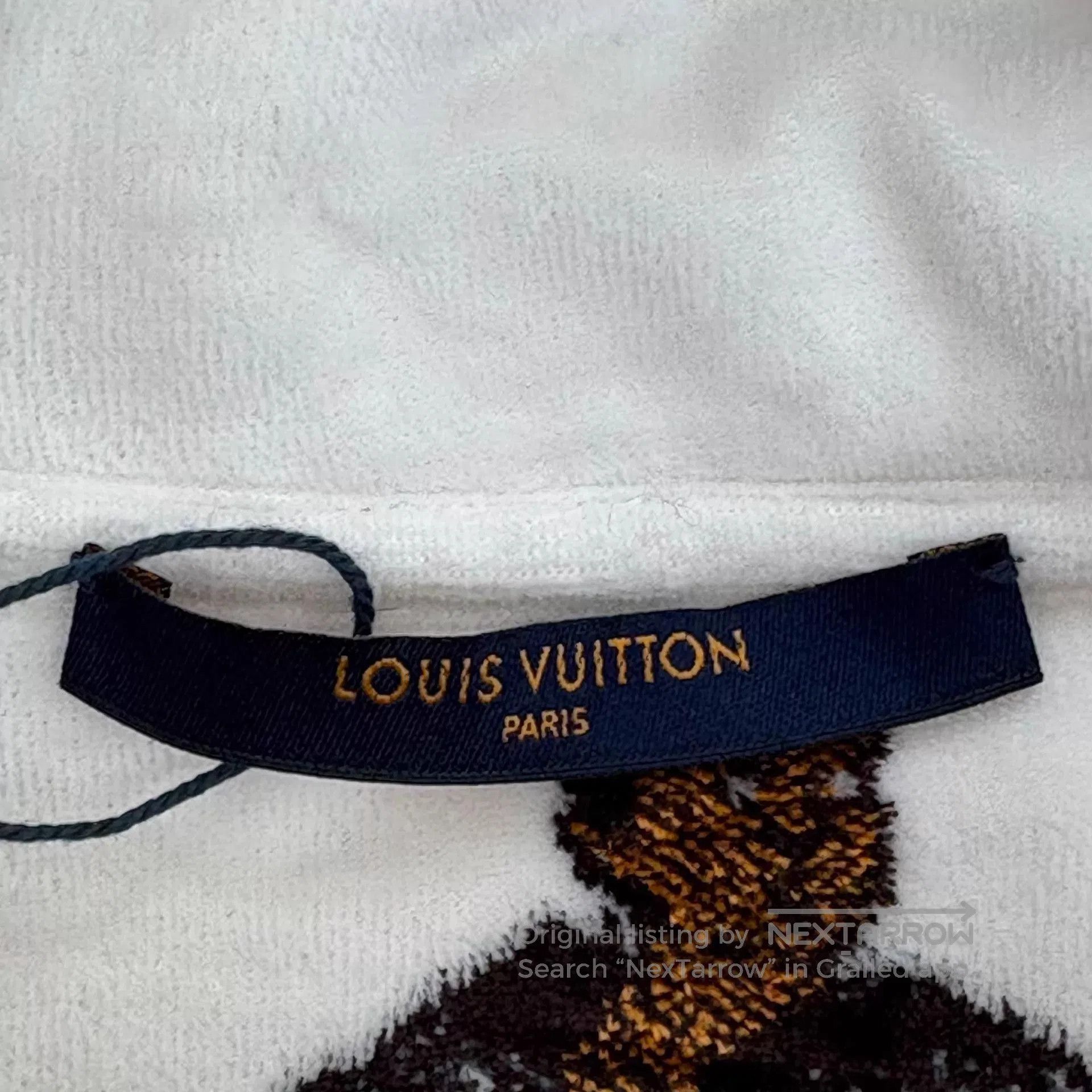 Louis Vuitton White Graphic Print Hoodie with Hood and Pockets. Size US M / EU 48-50 / 2 - 3 Thumbnail
