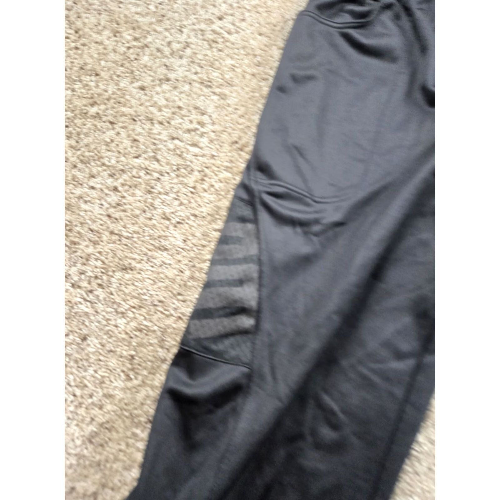 Nike Nike Lebron Track Pants Mens Large Black Straight Leg Pockets Sports 30in Inseam Converse? Size US 33 - 4 Thumbnail