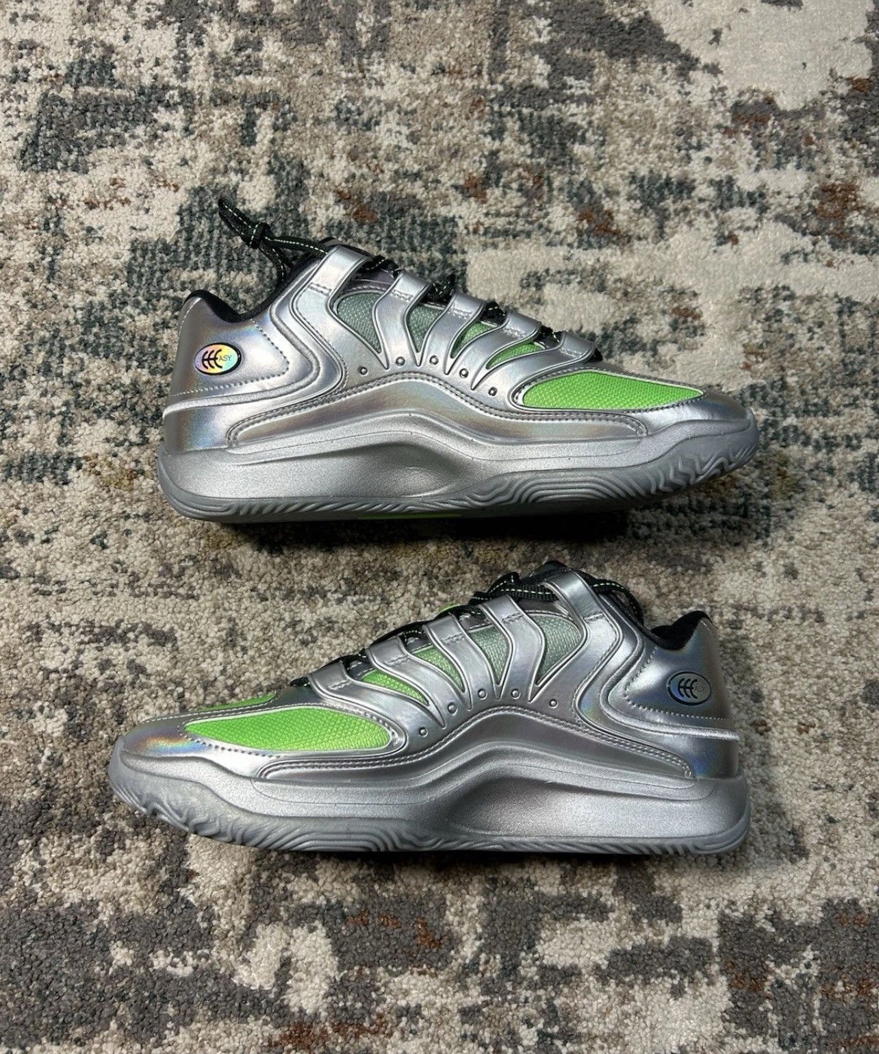 Nike Nike KD 18 EYBL Size US 8.5 / EU 41-42 - 2 Thumbnail