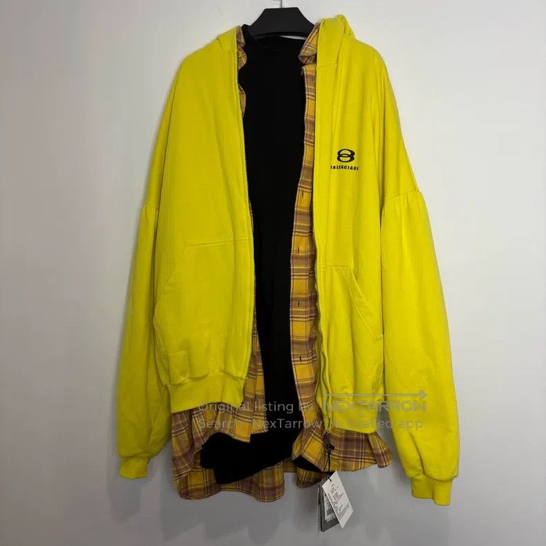 Balenciaga Balenciaga Three-In-One Hooded Sweatshirt Jacket Yellow Size US L / EU 52-54 / 3 - 1 Thumbnail