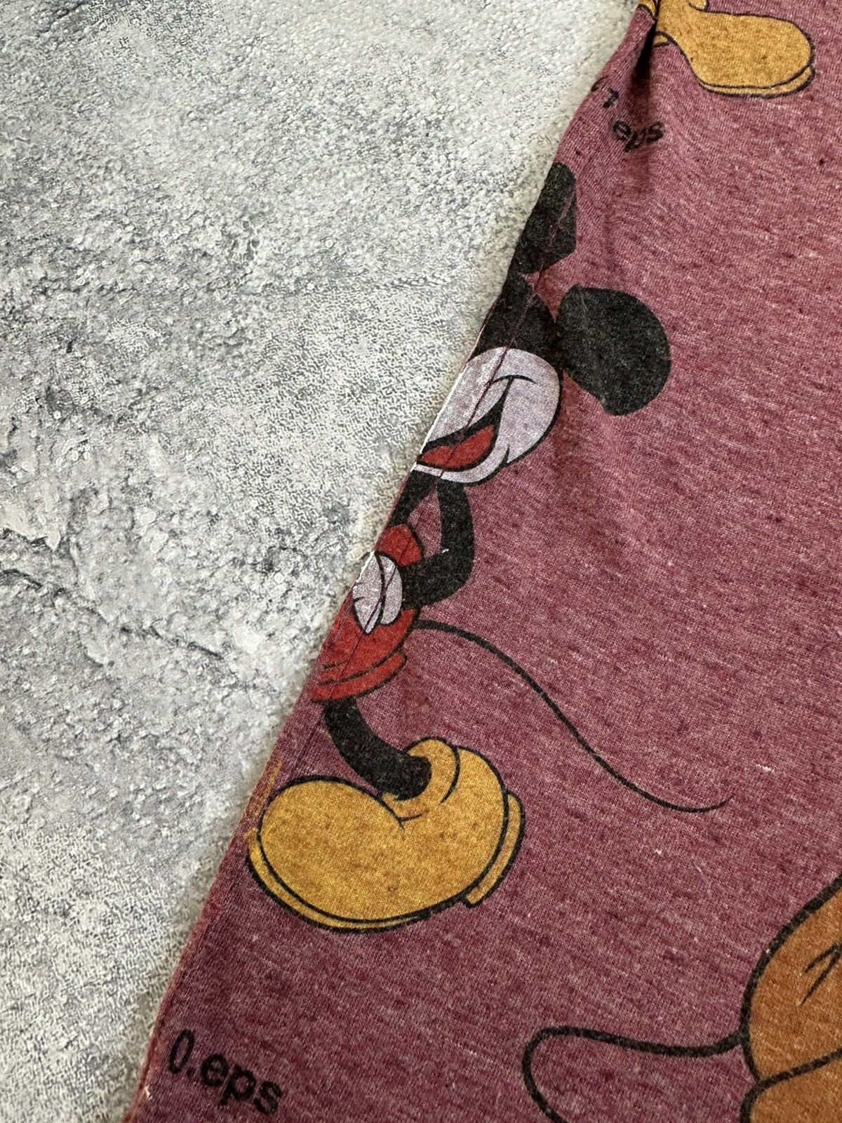 Dolce & Gabbana Dolce Gabbana Mickey Mouse T-Shirt Vintage Over Printed Logo Size US S / EU 44-46 / 1 - 16 Thumbnail