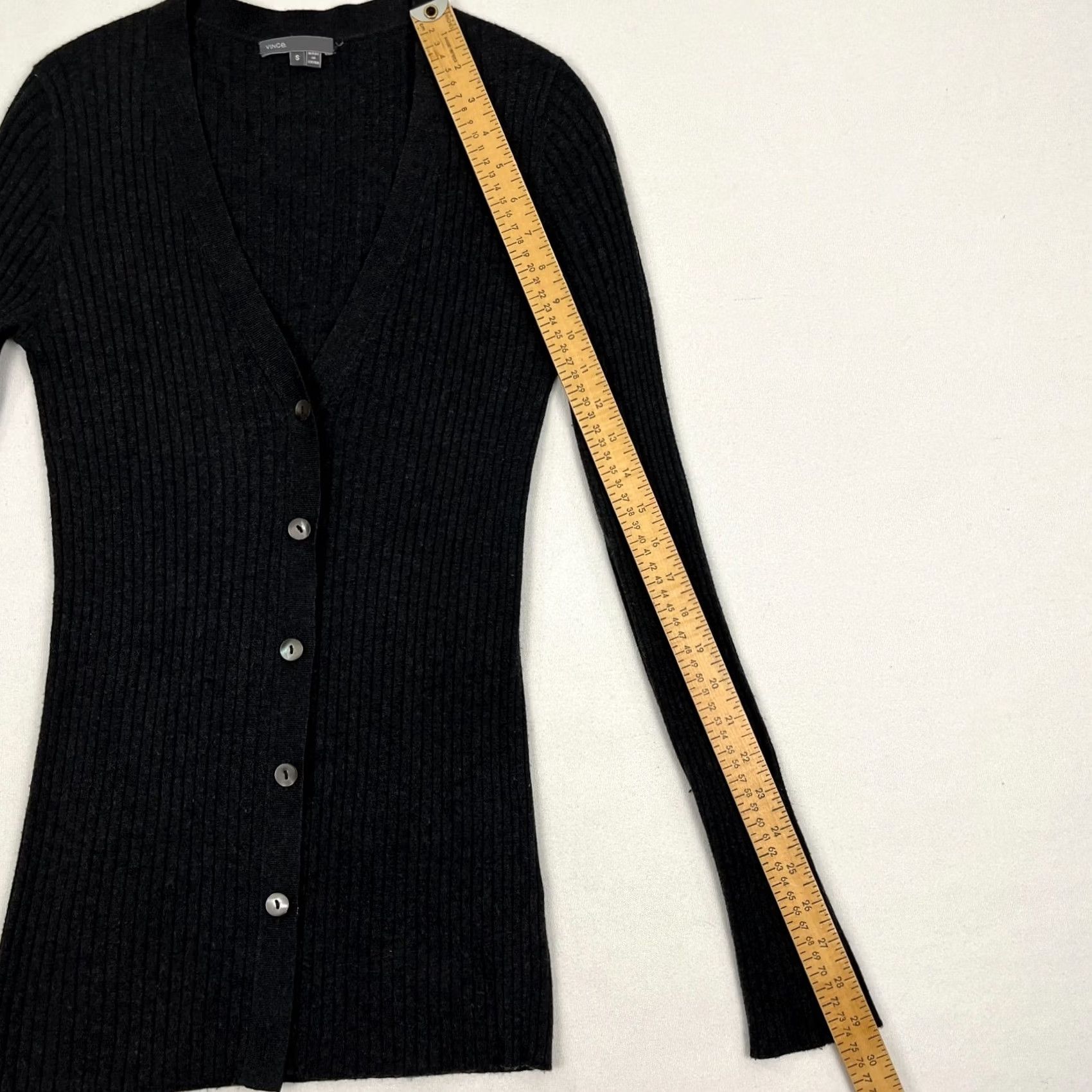 Vince Vince Cardigan Sweater Women S Slim Fitted Gray Ribbed Cashmere Blend Minimalist Cardigan S Gray Womens Silk-Lead? Size S / US 4 / IT 40 - 5 Thumbnail
