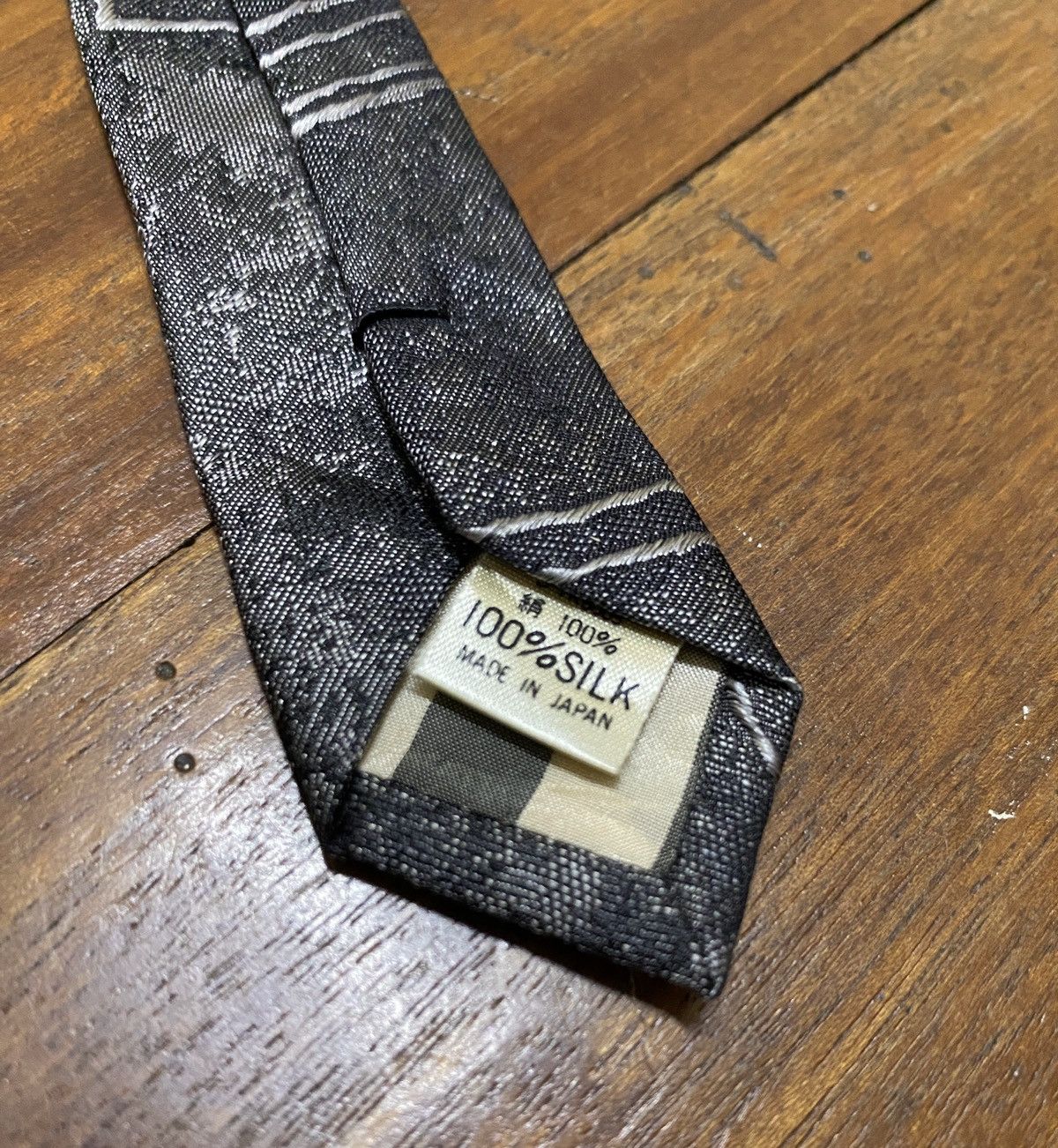 Jean Paul Gaultier Very Rare Vintage Brand Jean Paul Gaultier 100% silk 1990s Size ONE SIZE - 7 Thumbnail