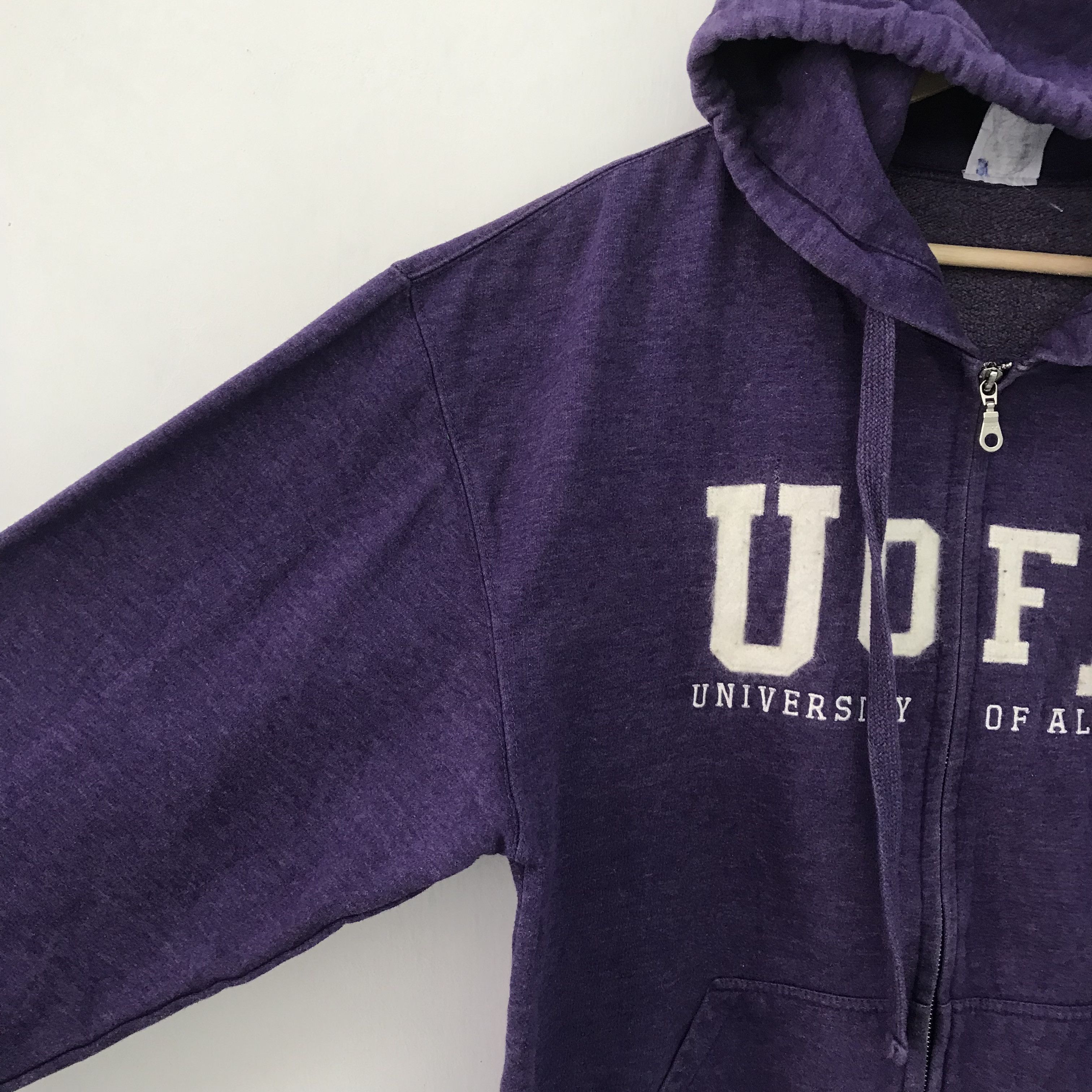 Alberta Ferretti Vintage University Of Alberta Purple Sweater - 496 Size US M / EU 48-50 / 2 - 2 Thumbnail