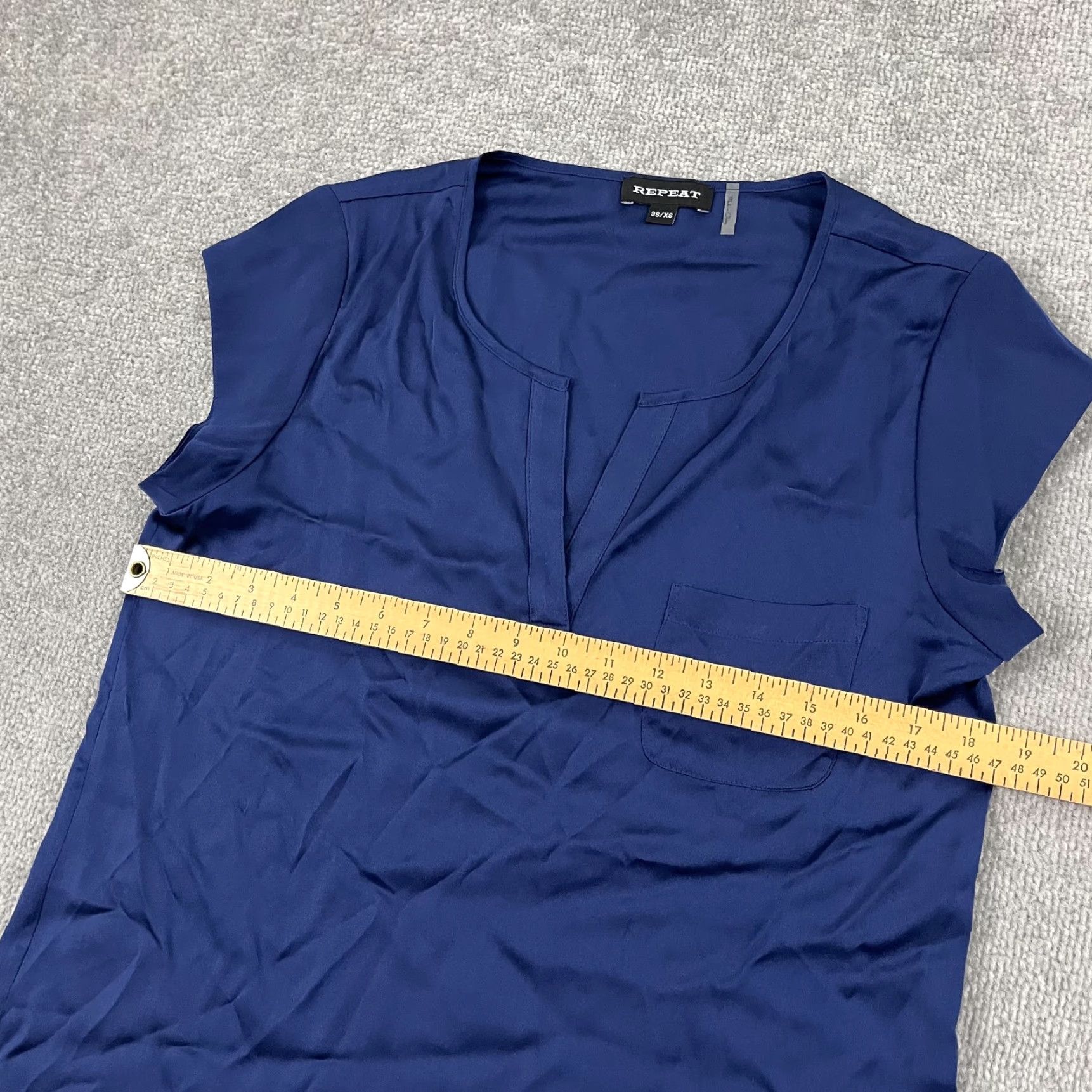 Vintage Repeat Blouse Top Womens XS Blue Silk Slit V-Neck Office Business Casual Shirt Size XS / US 0-2 / IT 36-38 - 6 Thumbnail