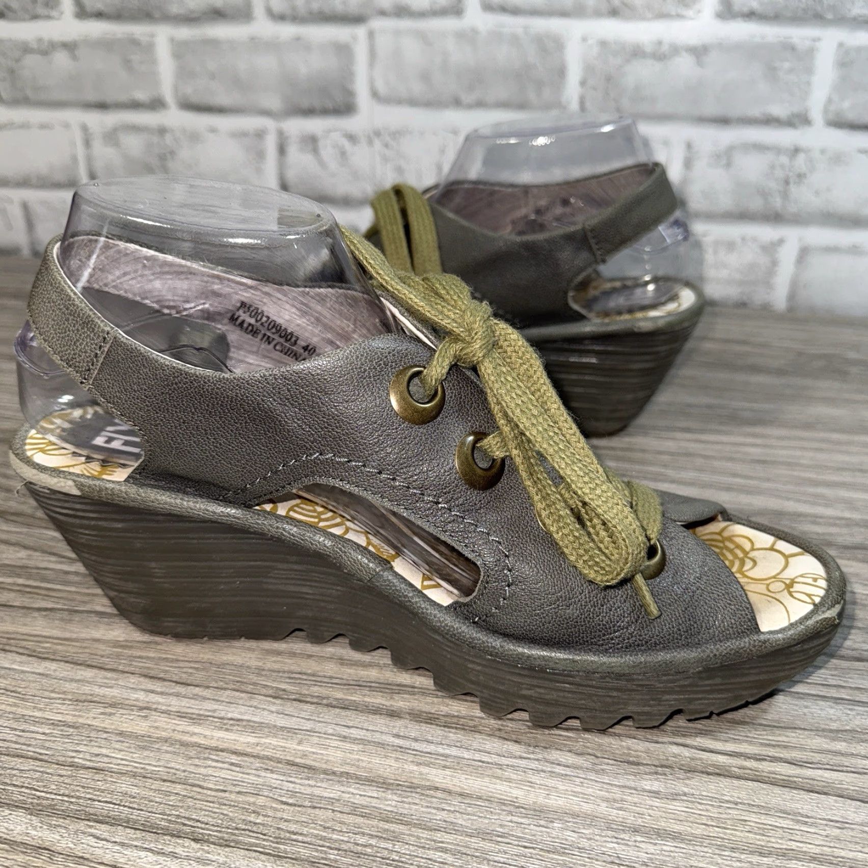 Fly London Fly London Sandal Women Lace-Up Leather Wedge Open-toe Olive Green US 9 EU 40 Womens Shoes Size US 9 / IT 39 - 5 Thumbnail