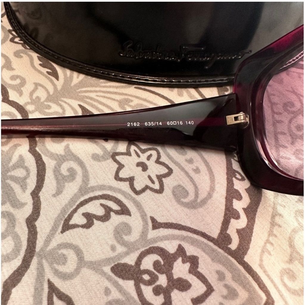 Salvatore Ferragamo Authentic Ferragamo sunglasses Size ONE SIZE - 7 Thumbnail