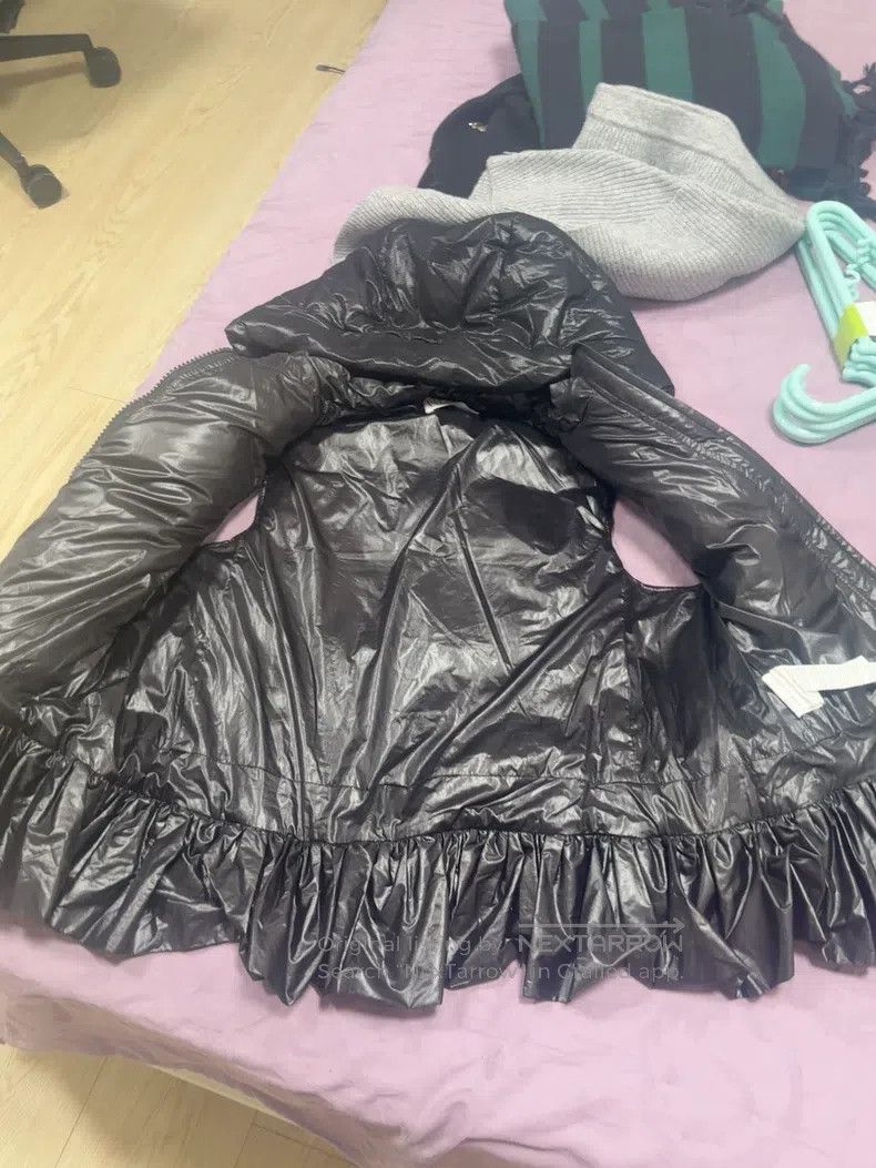 Valentino Valentino Black down vest Size S / US 4 / IT 40 - 3 Thumbnail