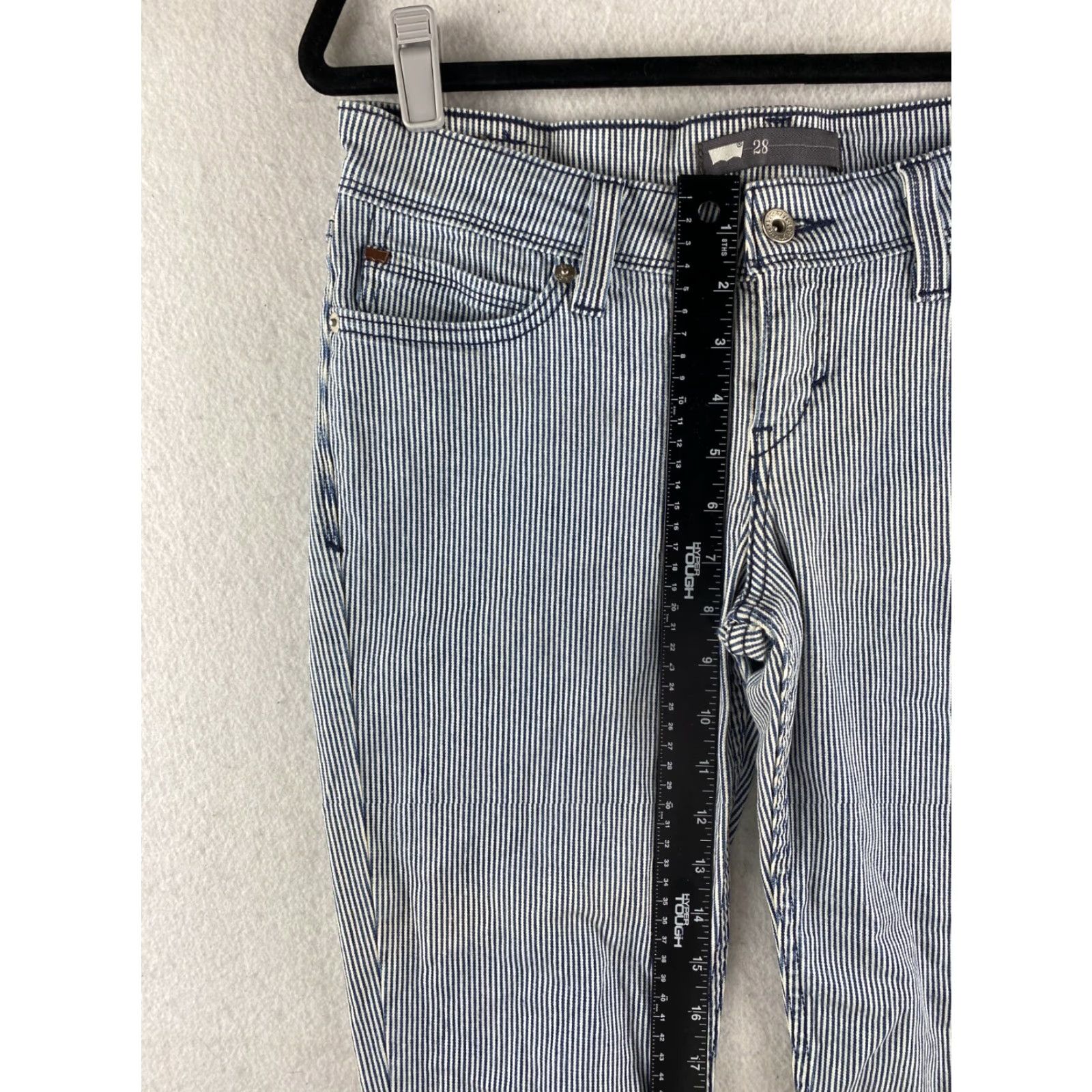 Levi's Levi's Jeans Capri Shaping 311 28 Blue Stretch Pin Stripe Railroad Core Women Jeans Size 28" / US 6 / IT 42 - 4 Thumbnail