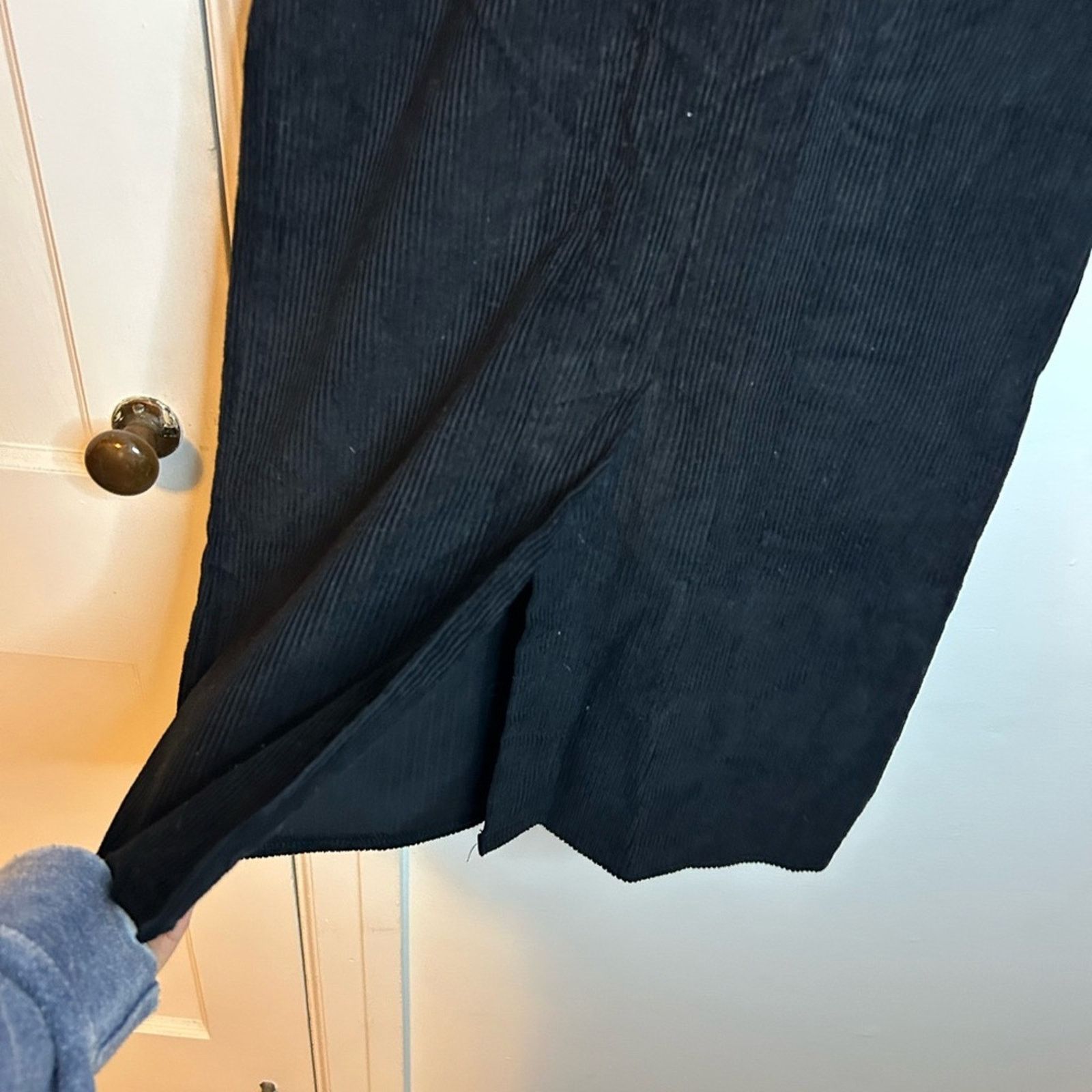 Other Pinkyotto Black Corduroy Midi Skirt Size 27" / US 4 / IT 40 - 4 Thumbnail
