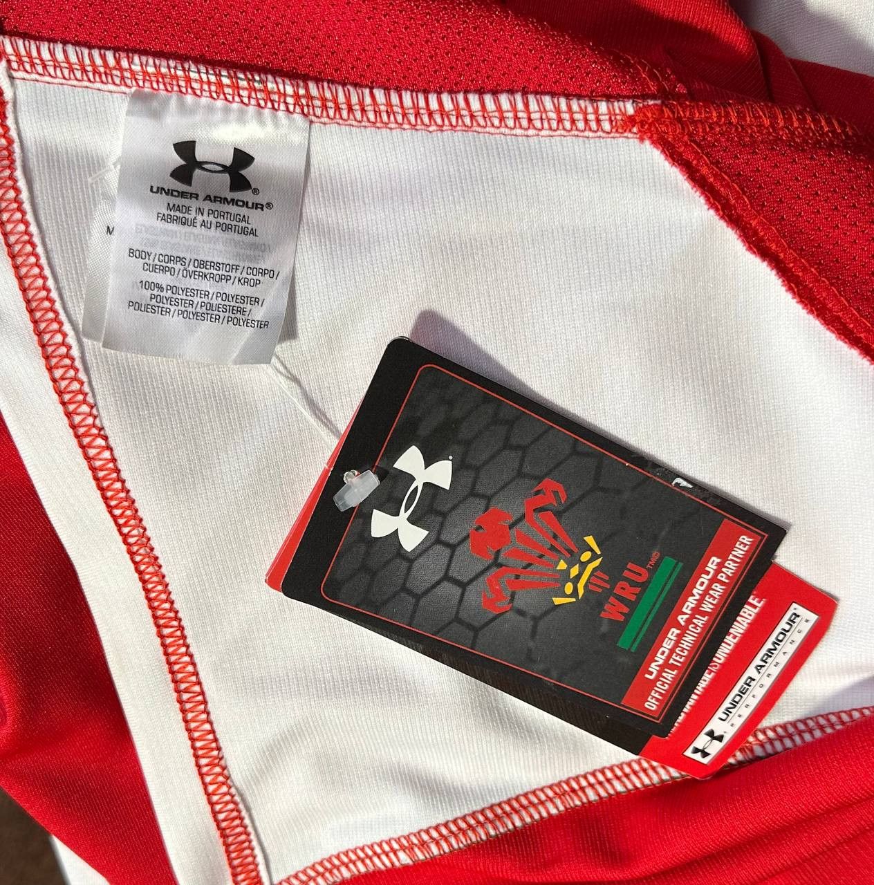 Under Armour WRU Wales Rugby Union Brains SA Calon Under Armour Jersey Size US XL / EU 56 / 4 - 9 Thumbnail