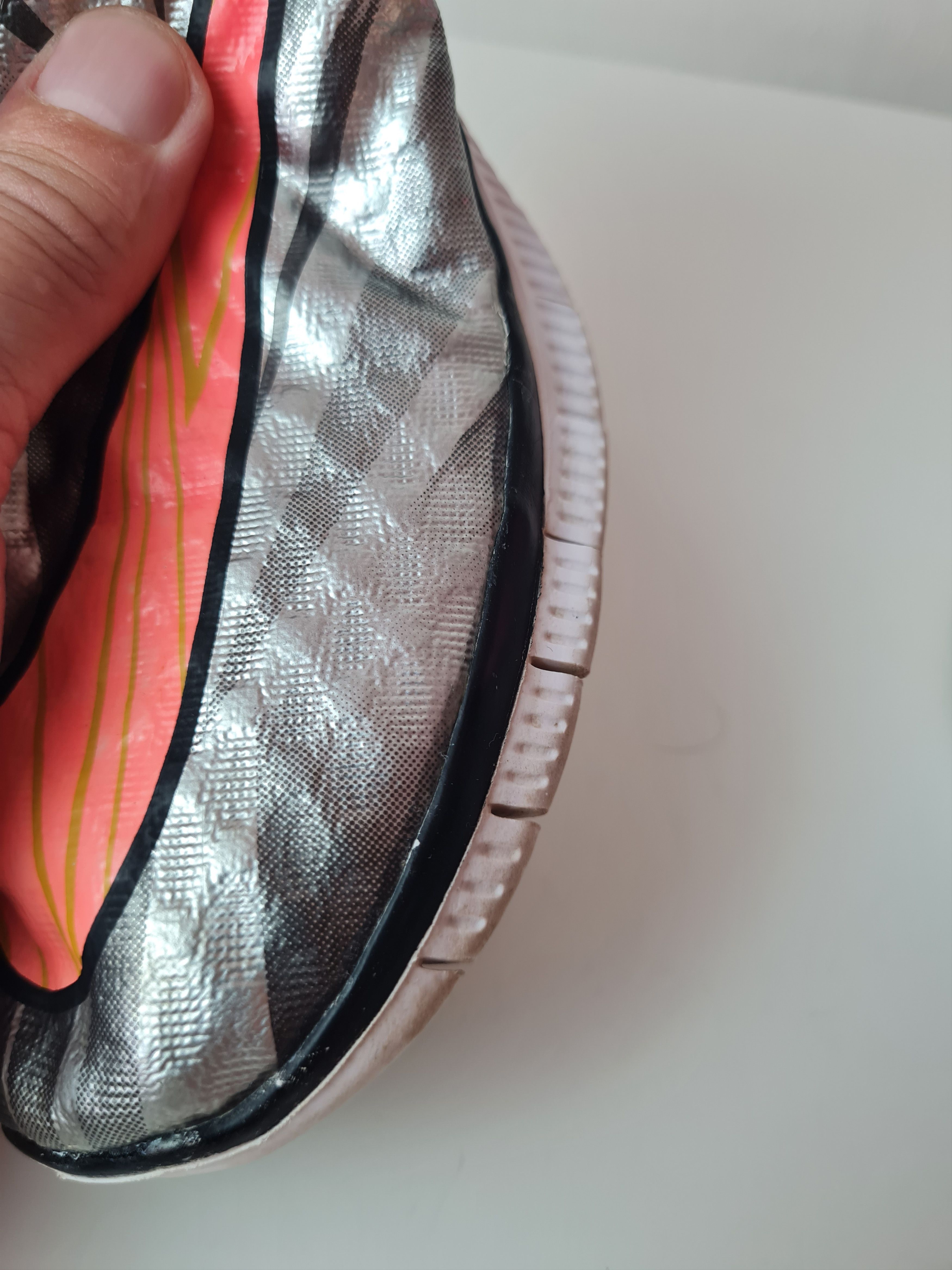 Nike Nike free hypervenom (GS) trainers 705390 002 sneakers shoes Size US 6 / EU 39 - 21 Thumbnail