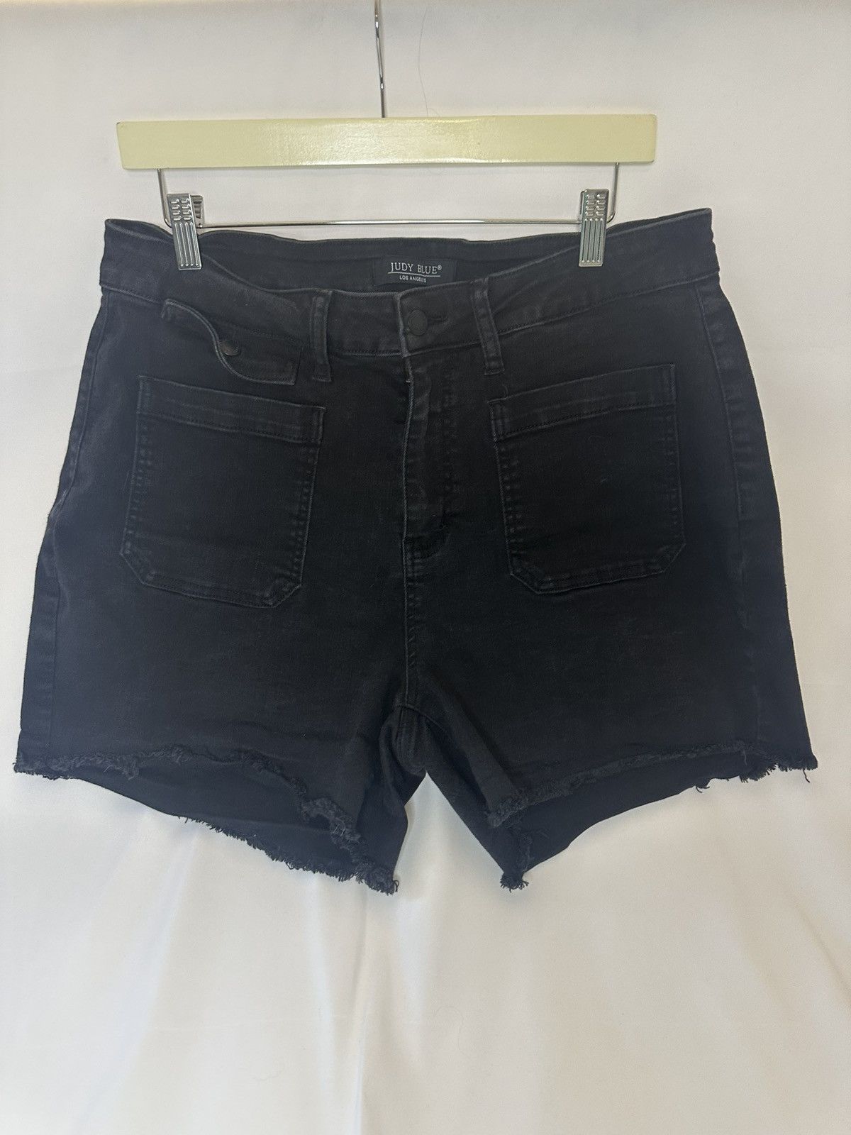 Judy Blue Judy Blue Cargo Patch Pocket Black Denim Jean Shorts Size 2X Size 42" / US 20 - 1 Thumbnail
