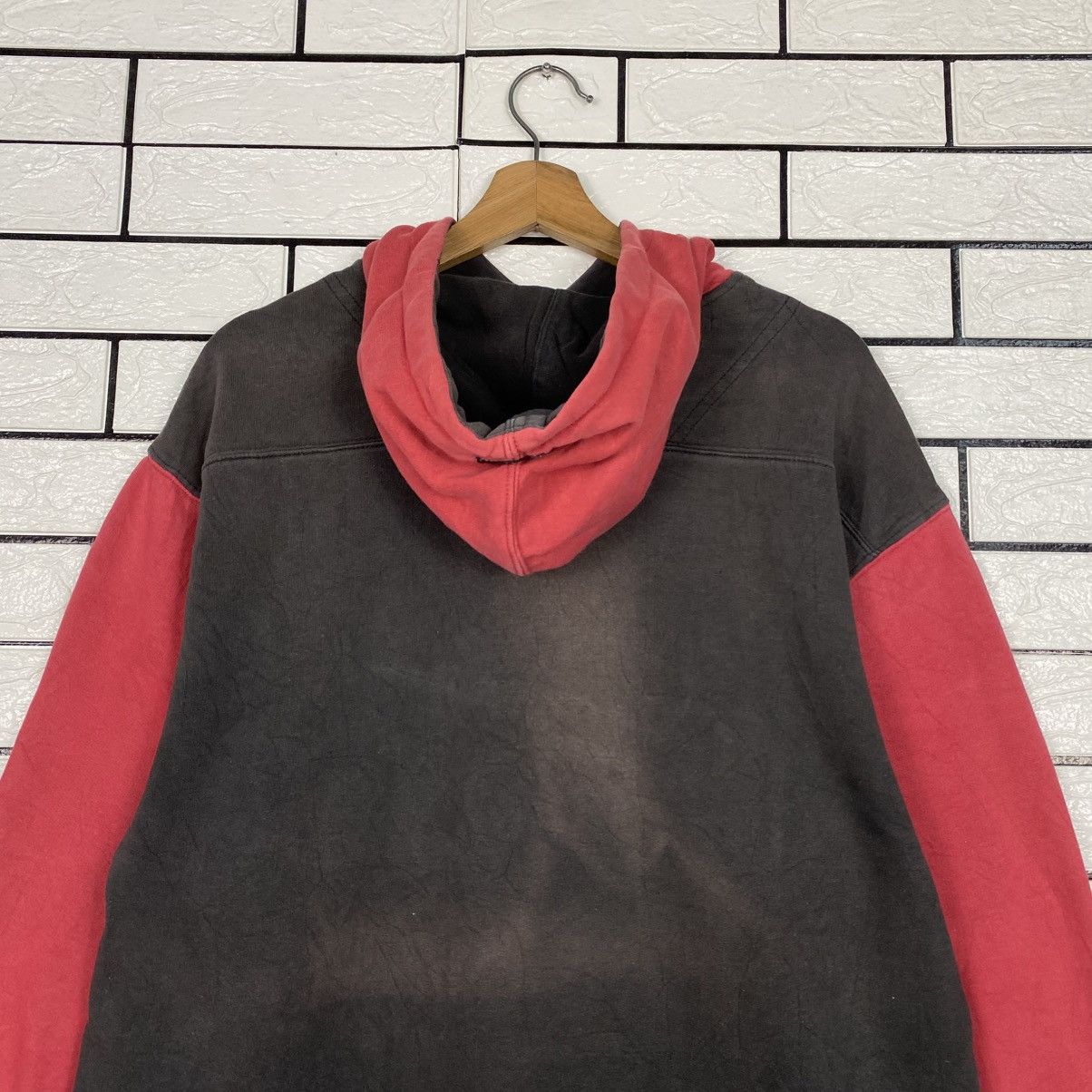 Nike Vintage Sweater Hoodie Nike Big Logo Sun Faded Style Size US M / EU 48-50 / 2 - 10 Thumbnail