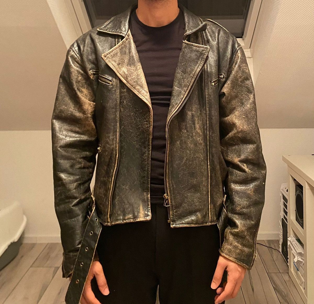 Vintage Heavy Leather Jacket - from BricklaneMarket Size US L / EU 52-54 / 3 - 1 Thumbnail