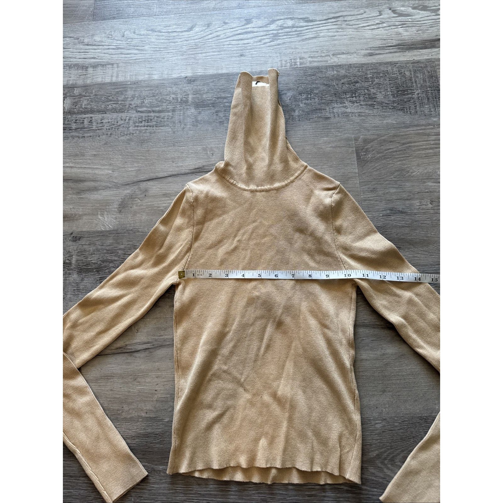 Zara Zara Women Cropped Turtleneck Long Sleeve Beige Top Size S Size S / US 4 / IT 40 - 2 Thumbnail