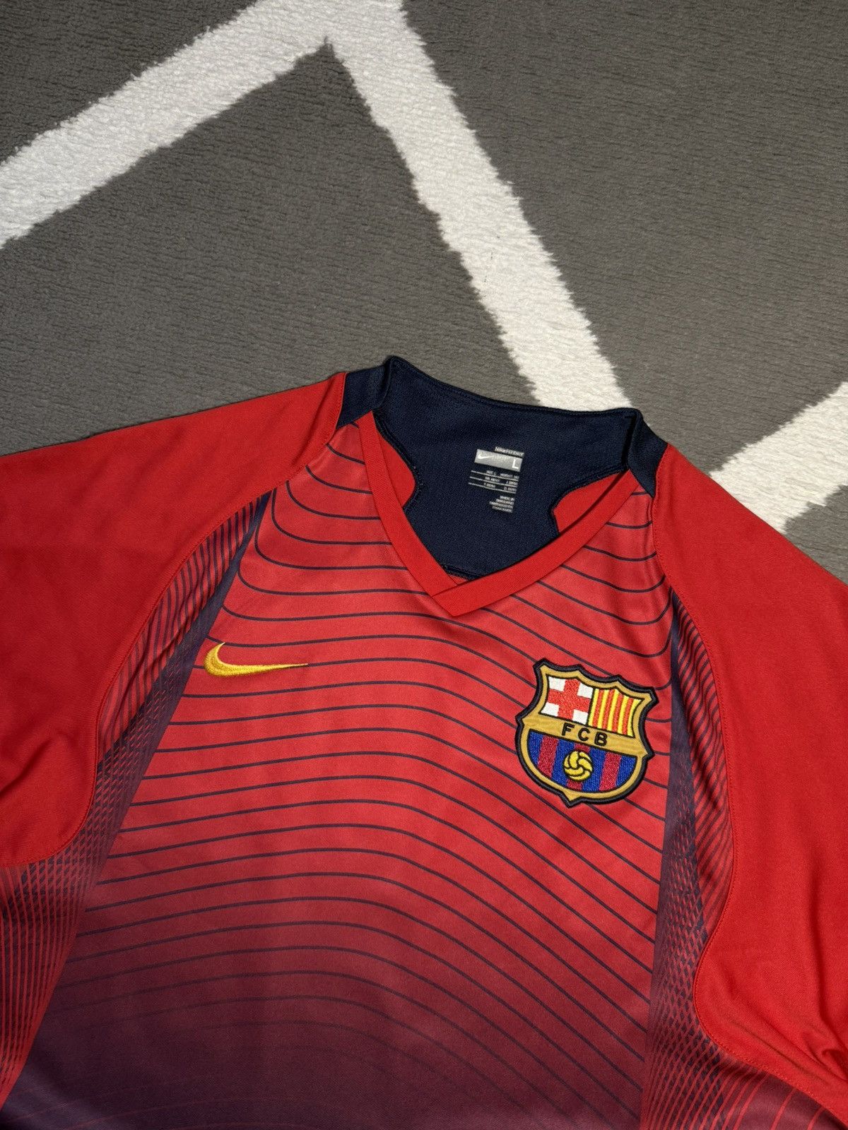 Nike Nike FC Barcelona Y2K Retro 2006-07 Training T-Shirt Jersey Size US L / EU 52-54 / 3 - 6 Thumbnail