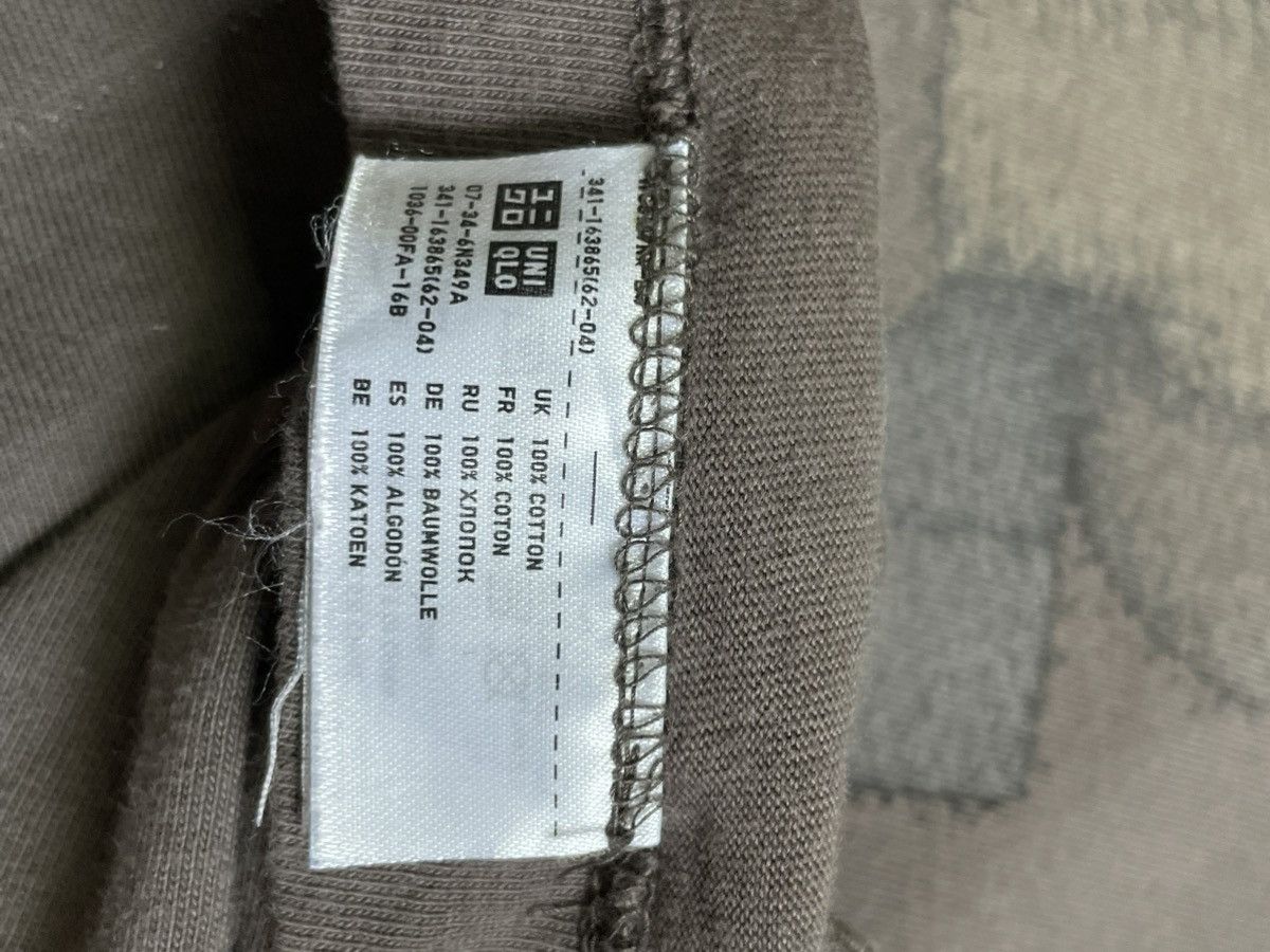 Kaws × Uniqlo Uniqlo x Kaws T-Shirt Brown Logo RARE Size US L / EU 52-54 / 3 - 9 Thumbnail