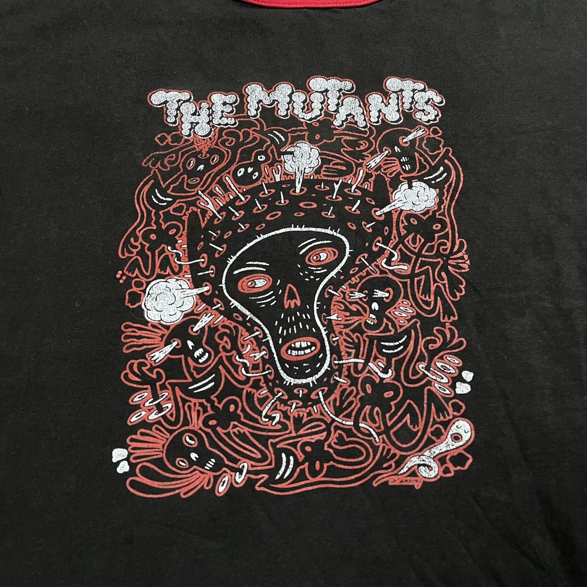 Vintage Vintage The Mutants Graphic Tee Thrashed Horror Grunge M Size US M / EU 48-50 / 2 - 5 Thumbnail