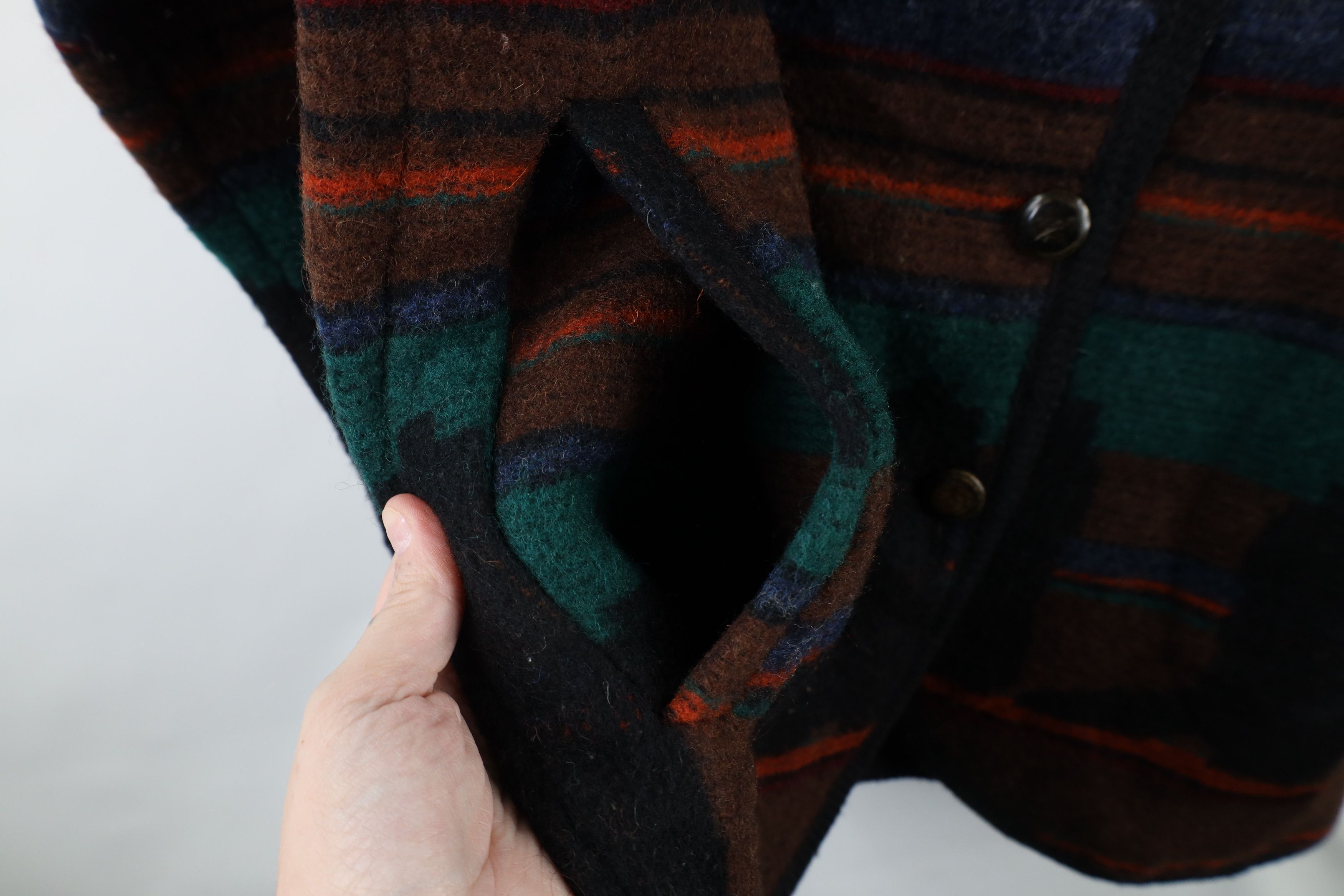 Vintage × Woolrich Woolen Mills Vintage 90s Woolrich Southwestern Wool Blanket Jacket USA Size M / US 6-8 / IT 42-44 - 6 Thumbnail