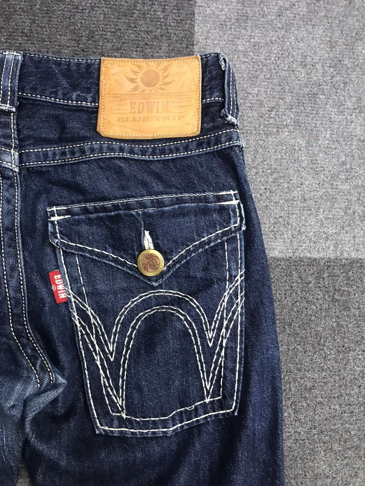Edwin 🔥FLARE🔥EDWIN 503 Blue Trip Flare Jeans Size US 31 - 12 Thumbnail