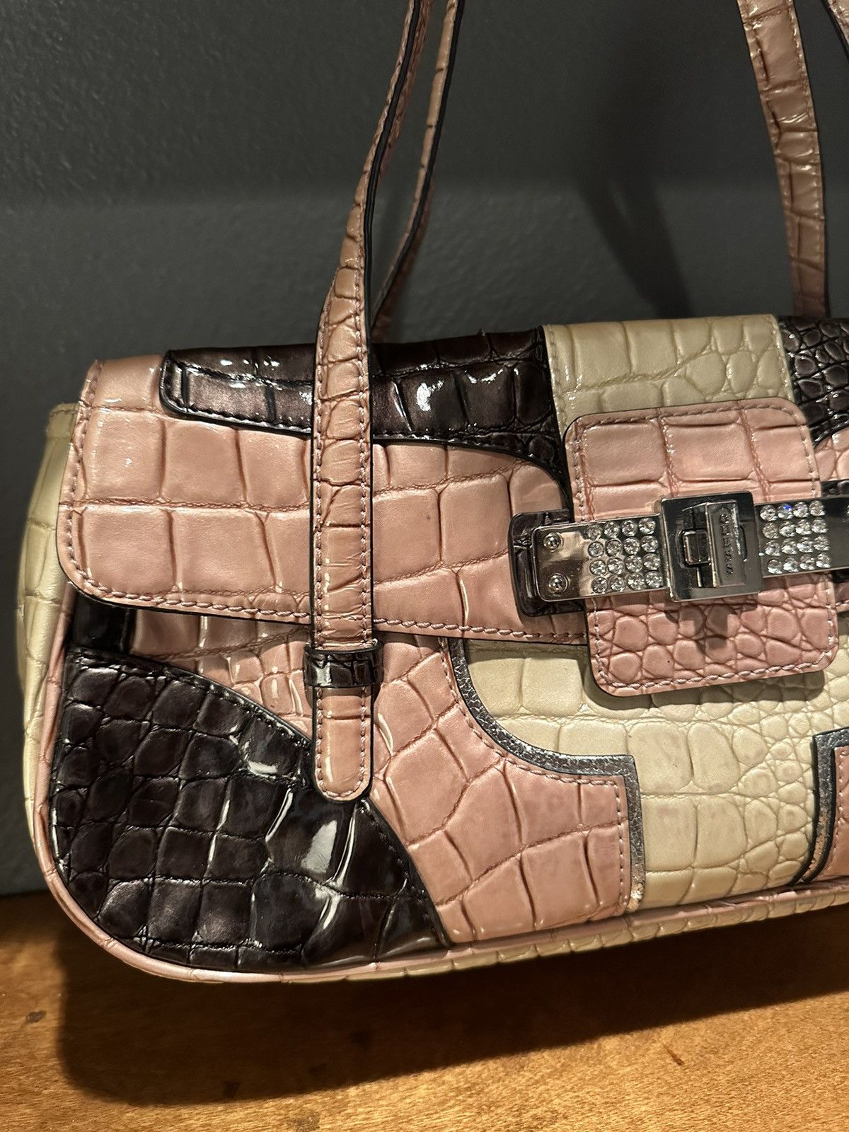 Guess Guess Y2K 2000’s Pink Crocodile Semi Gloss Shoulder Handbag Size ONE SIZE - 2 Thumbnail