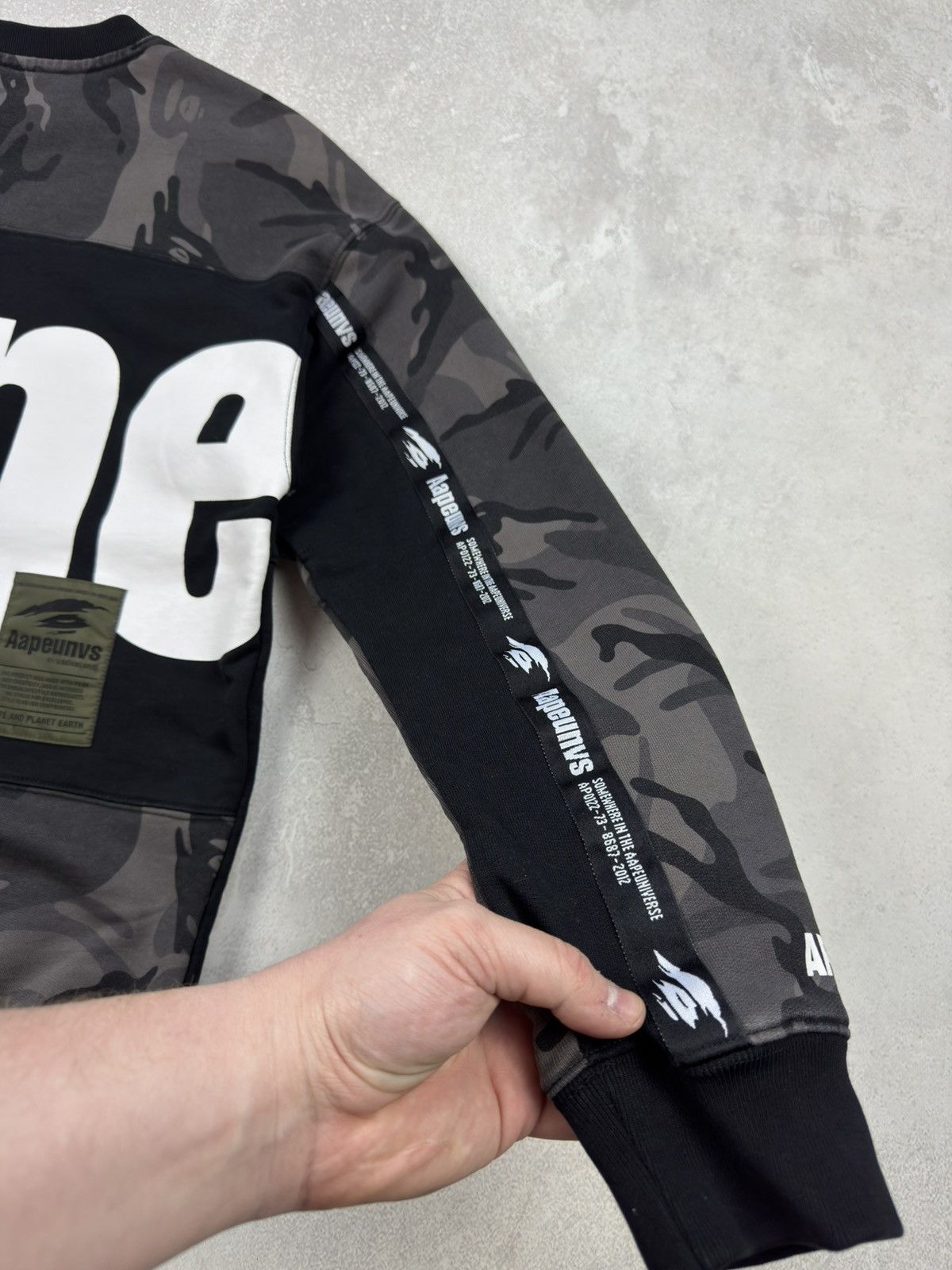 Aape AAPE BY A BATHING APE Apunvs Bape Camo Big Logo Sweatshirt Size US M / EU 48-50 / 2 - 24 Thumbnail