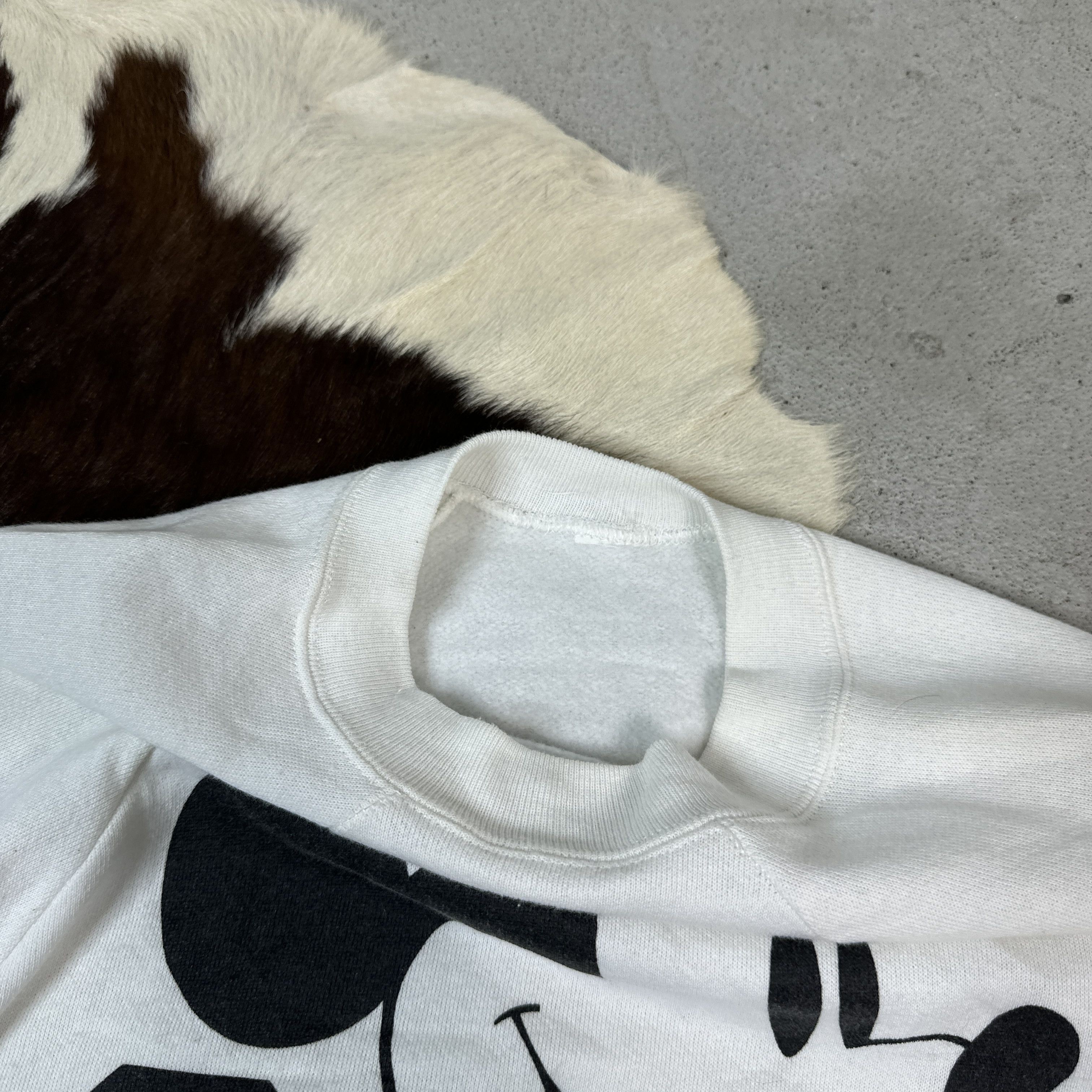 Vintage Vintage Mickey Mouse 80s Sweatshirt Size US S / EU 44-46 / 1 - 4 Thumbnail
