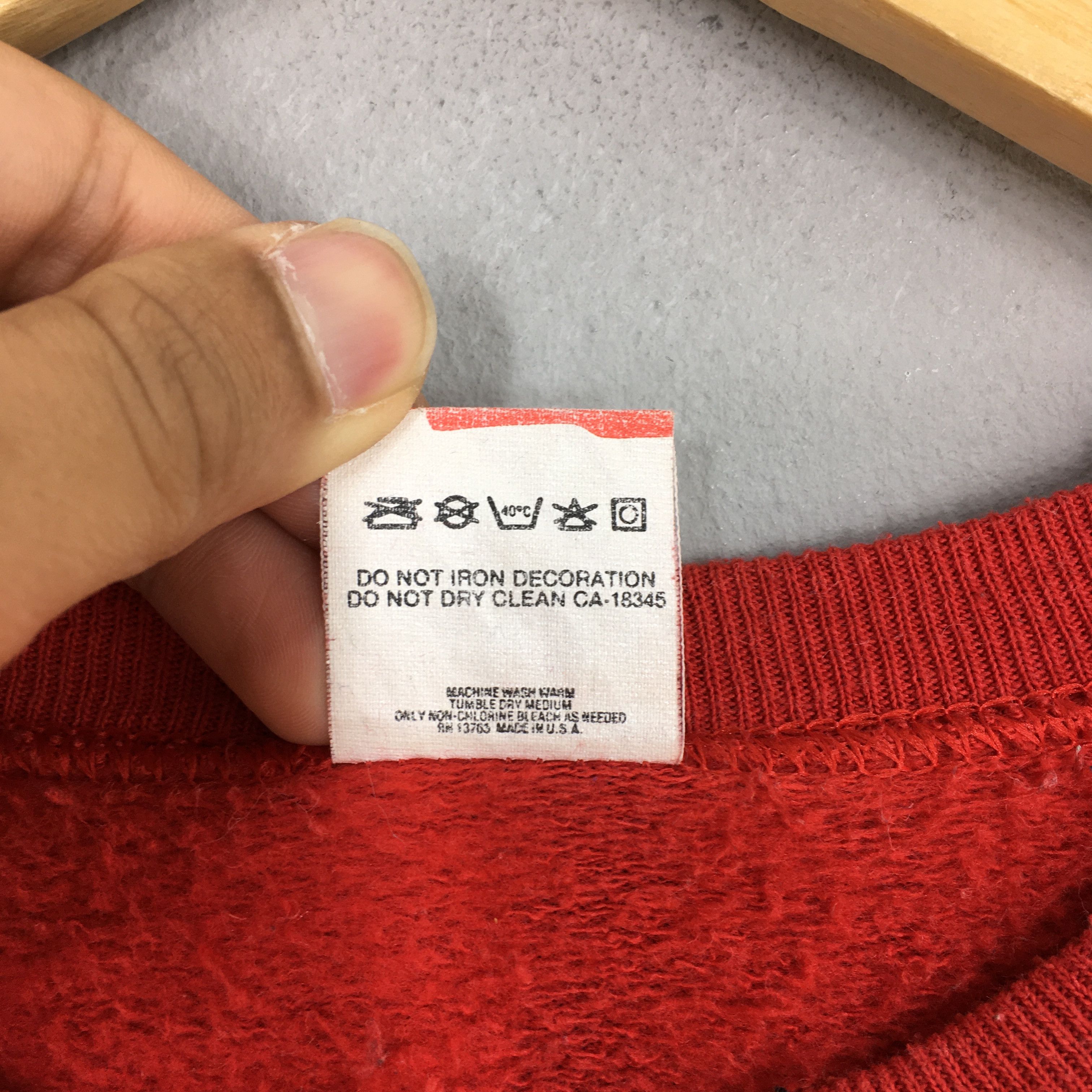 Fruit Of The Loom × NCAA × Vintage Vintage Cleveland Institute Red Sweatshirt XLarge Size US XL / EU 56 / 4 - 4 Thumbnail