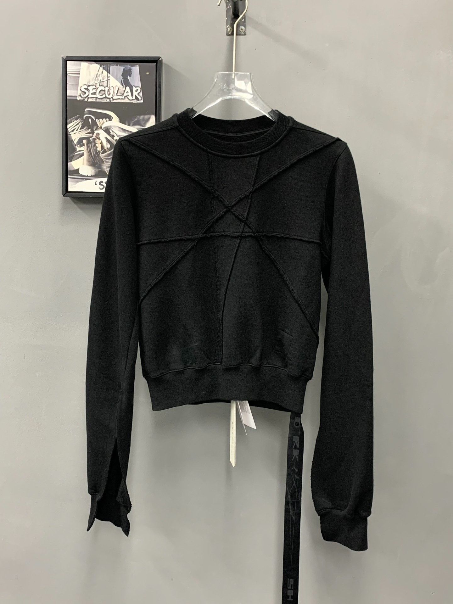 Rick Owens rick owens black cropped star sweatshirt Size M / US 6-8 / IT 42-44 - 1 Thumbnail