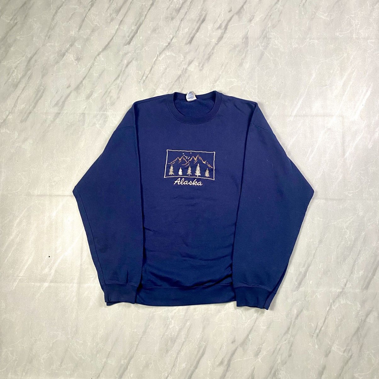 Port & Company Vintage Alaska Embroidery Crewneck Size US XXL / EU 58 / 5 - 1 Thumbnail