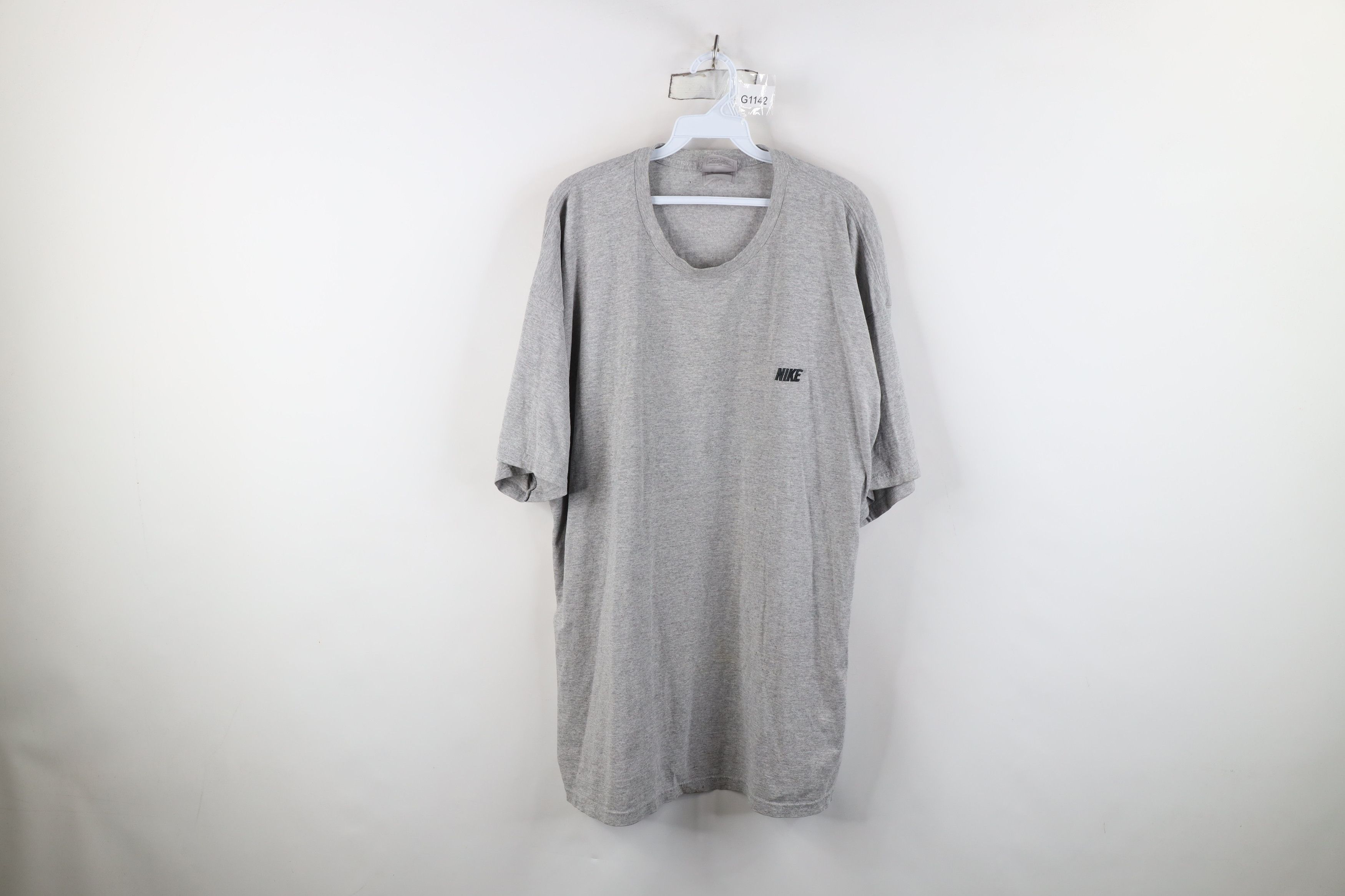 Nike Vintage Y2K Nike Block Letter Spell Out T-Shirt Gray Size US XXL / EU 58 / 5 - 1 Thumbnail
