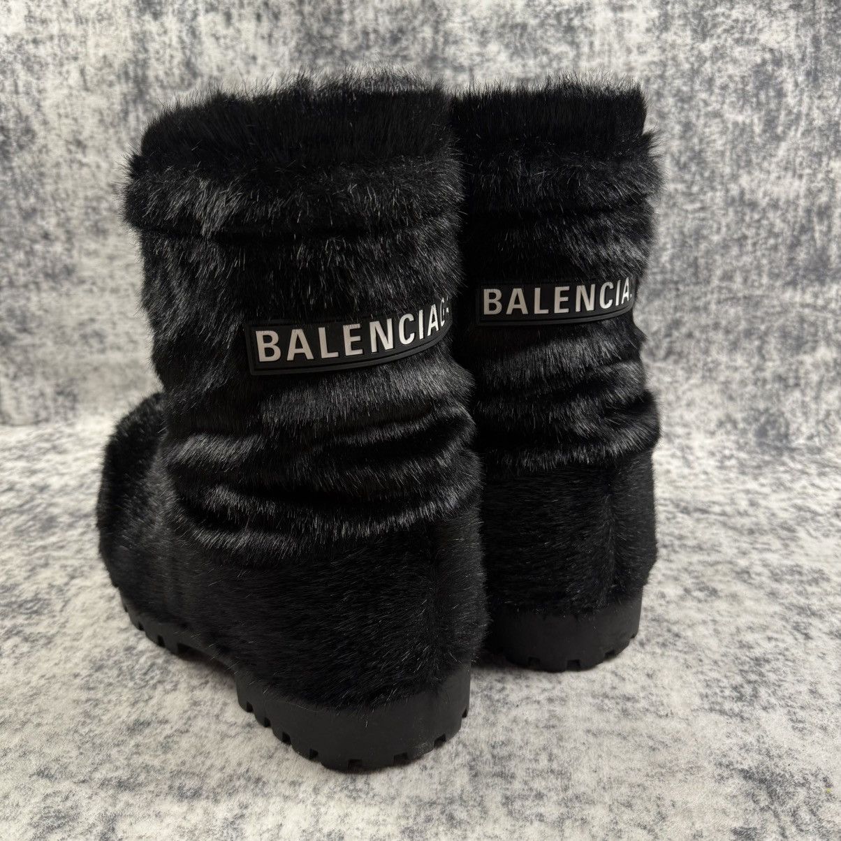 Balenciaga Balenciaga Alaska Furry Ski ‘Black’ Boots Size US 11.5 / EU 44-45 - 2 Thumbnail