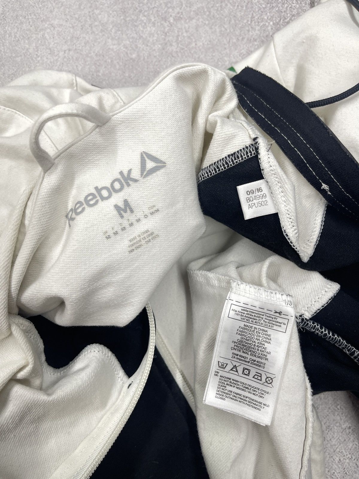 Reebok Mens Reebok UFC Conor McGregor Zip Hoodie Size M Size US M / EU 48-50 / 2 - 15 Thumbnail