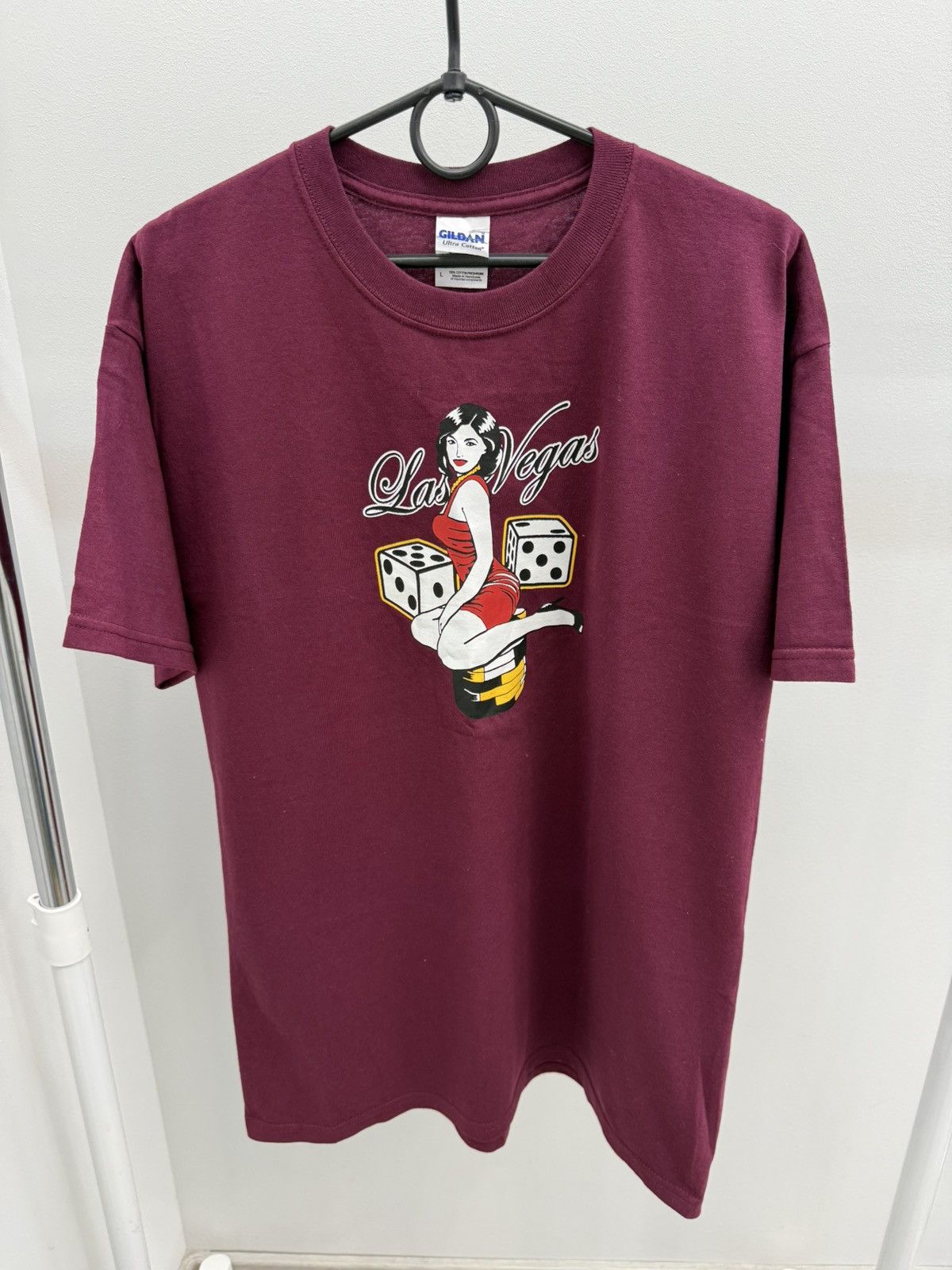 Vintage Las Vegas Girl Dice Hidden Poker Chips Printed Cotton Tee Size US L / EU 52-54 / 3 - 1 Thumbnail