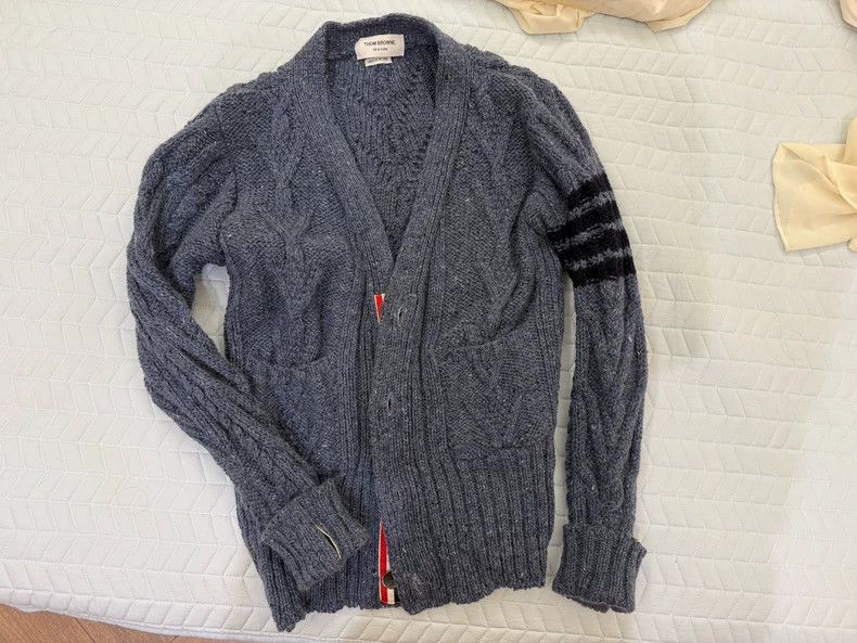 Thom Browne Thom Browne The sweater was dark blue Size US S / EU 44-46 / 1 - 1 Thumbnail